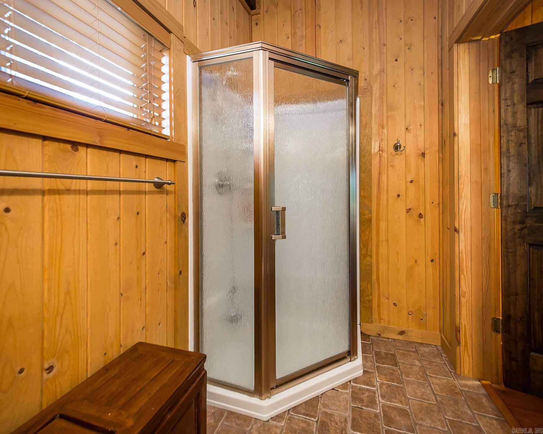 339  Salt Cave  Greers Ferry, AR