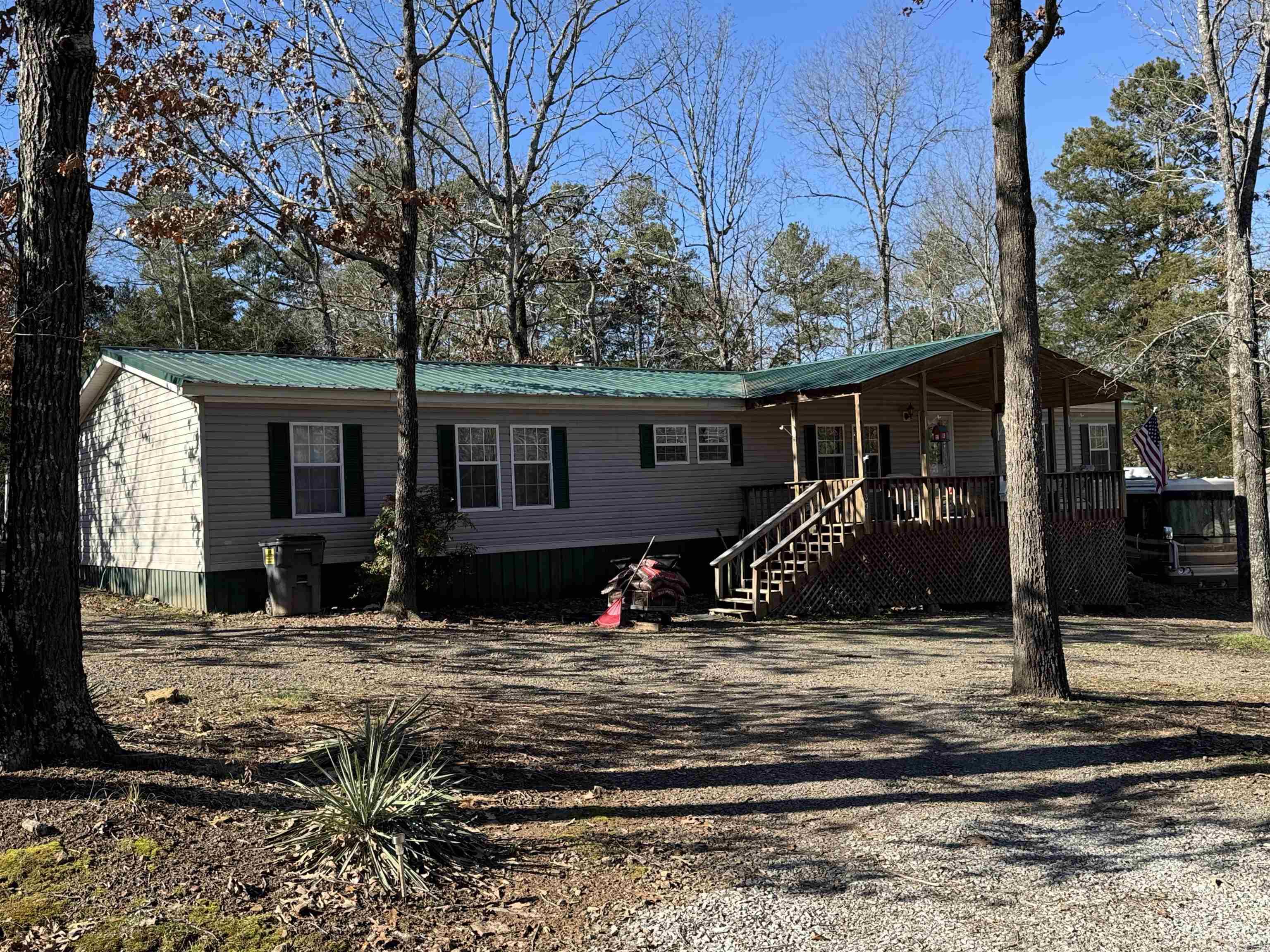 39 Lakeview Drive