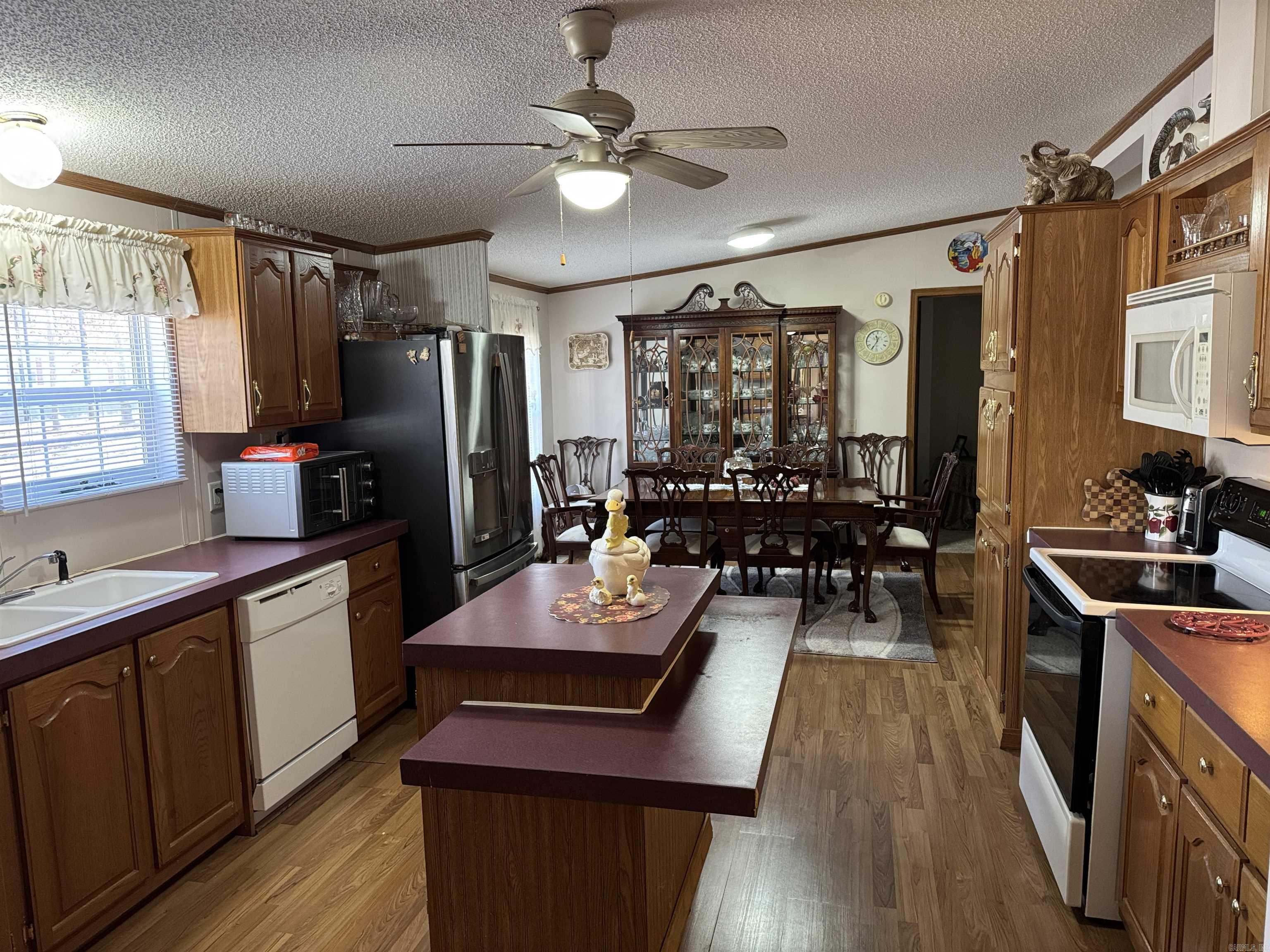 39  Lakeview  Greers Ferry, AR