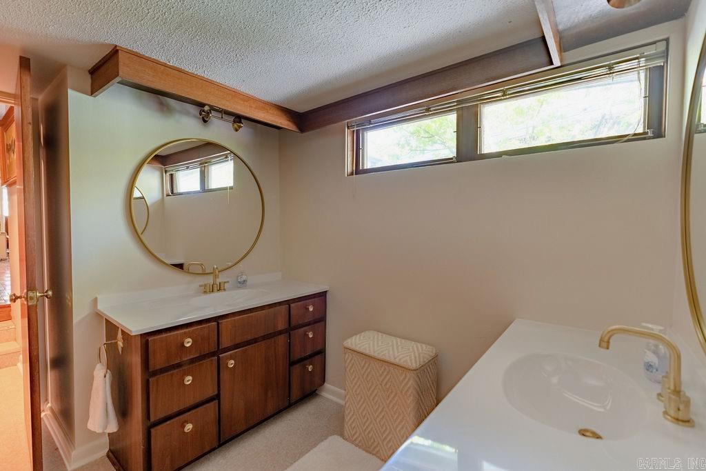 207 N 9th  Heber Springs, AR