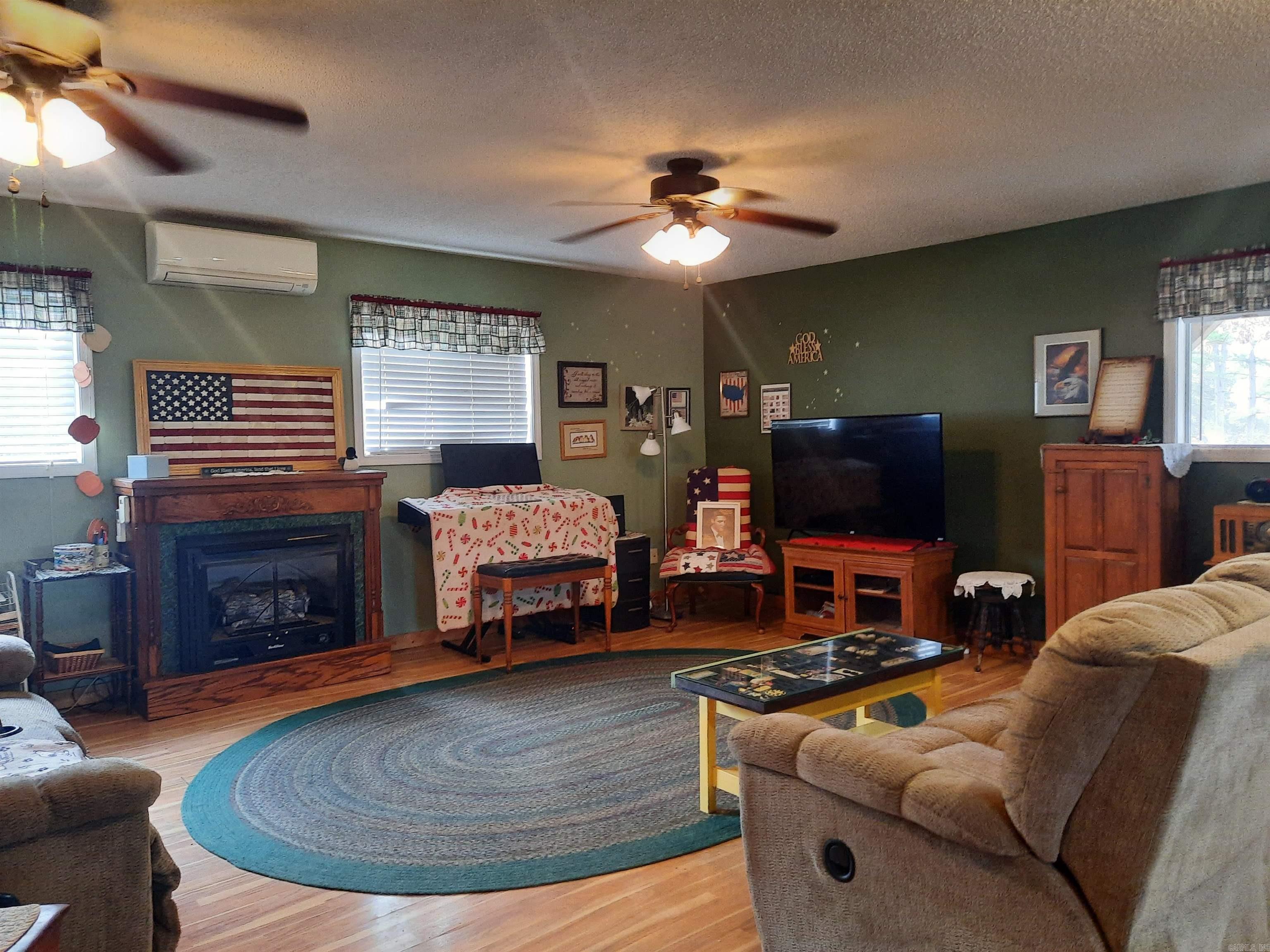 544 Rocky Road Mountain View, AR 72560