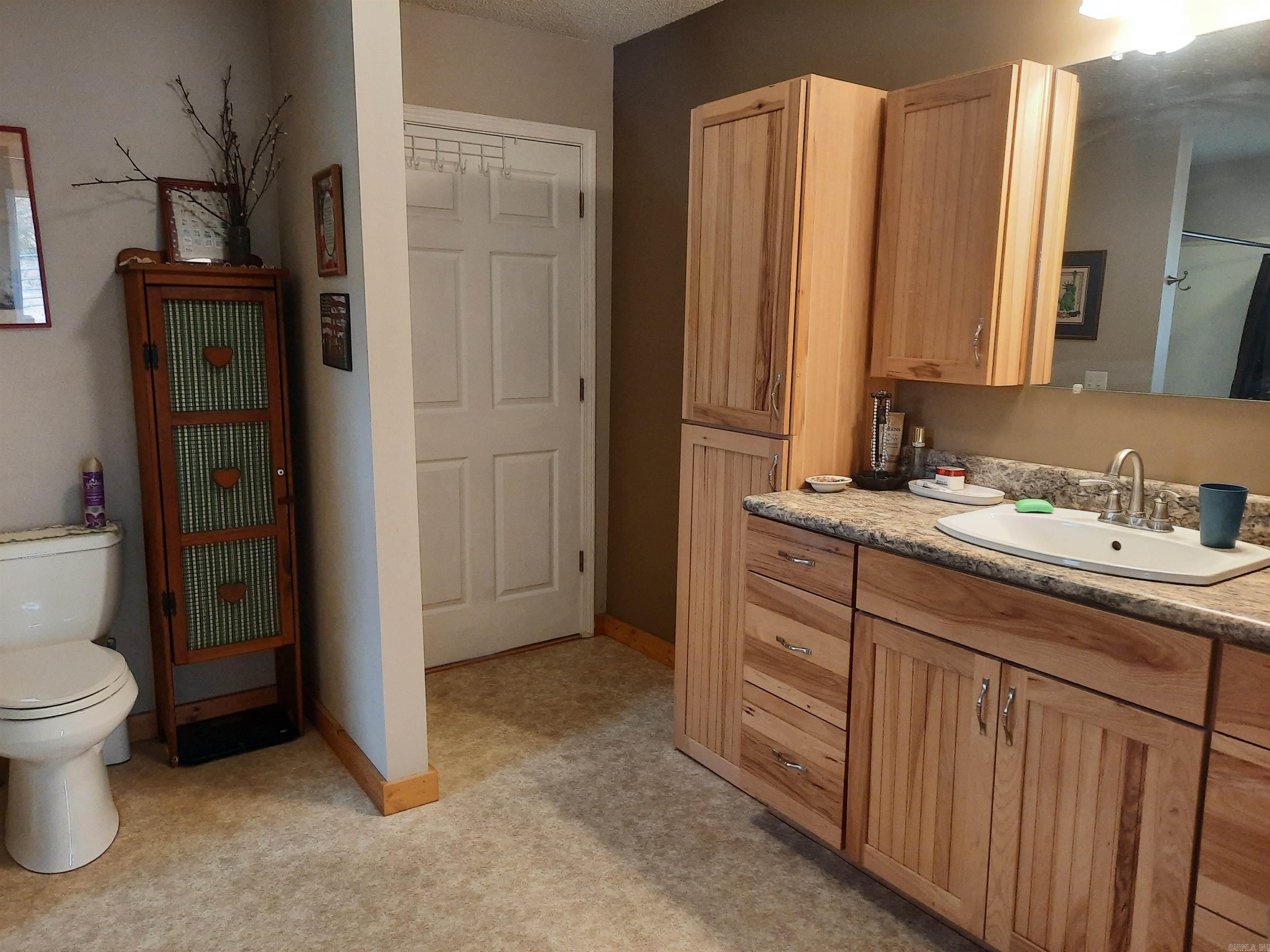 544 Rocky Road Mountain View, AR 72560