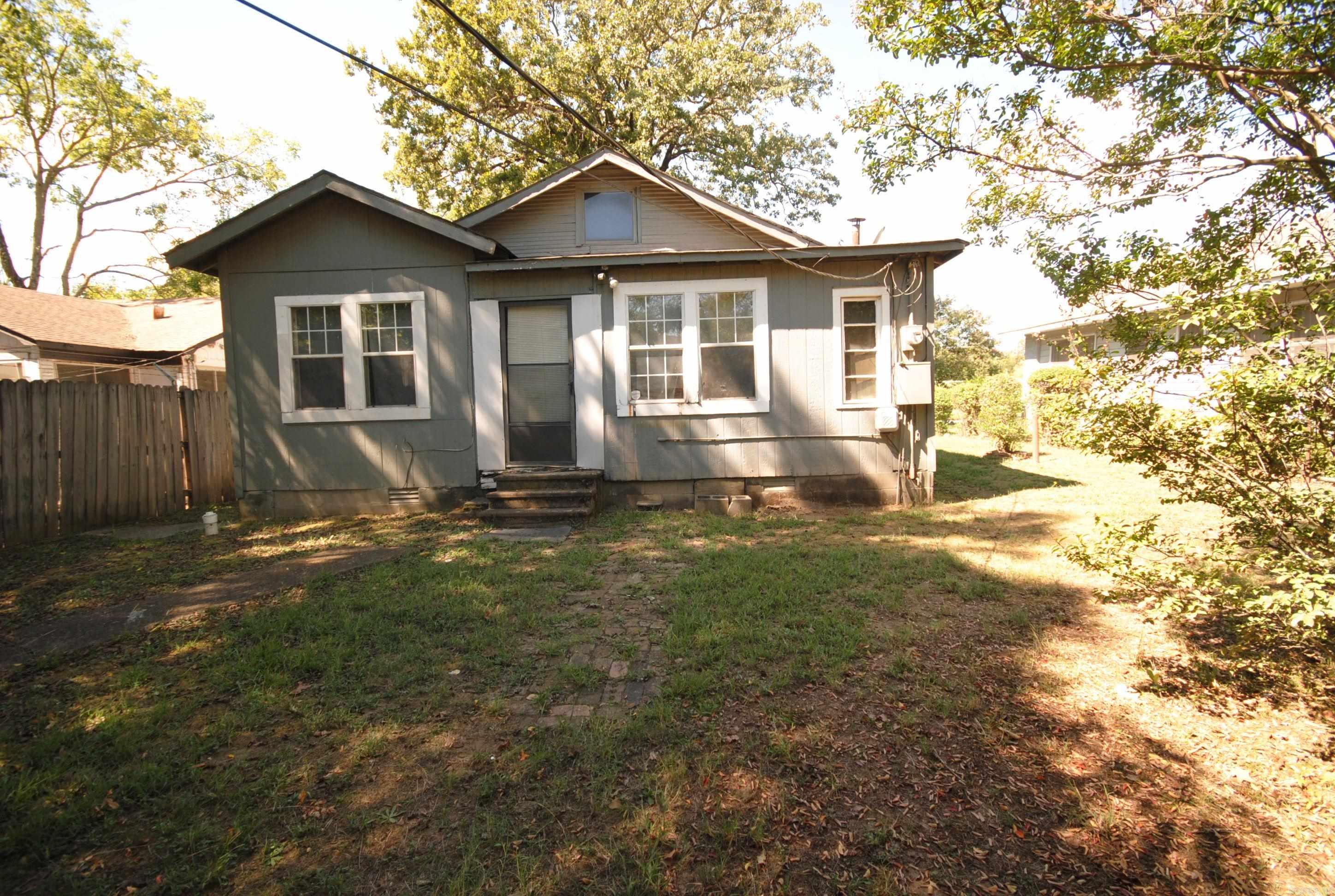 2409  Vance St  Little Rock, AR