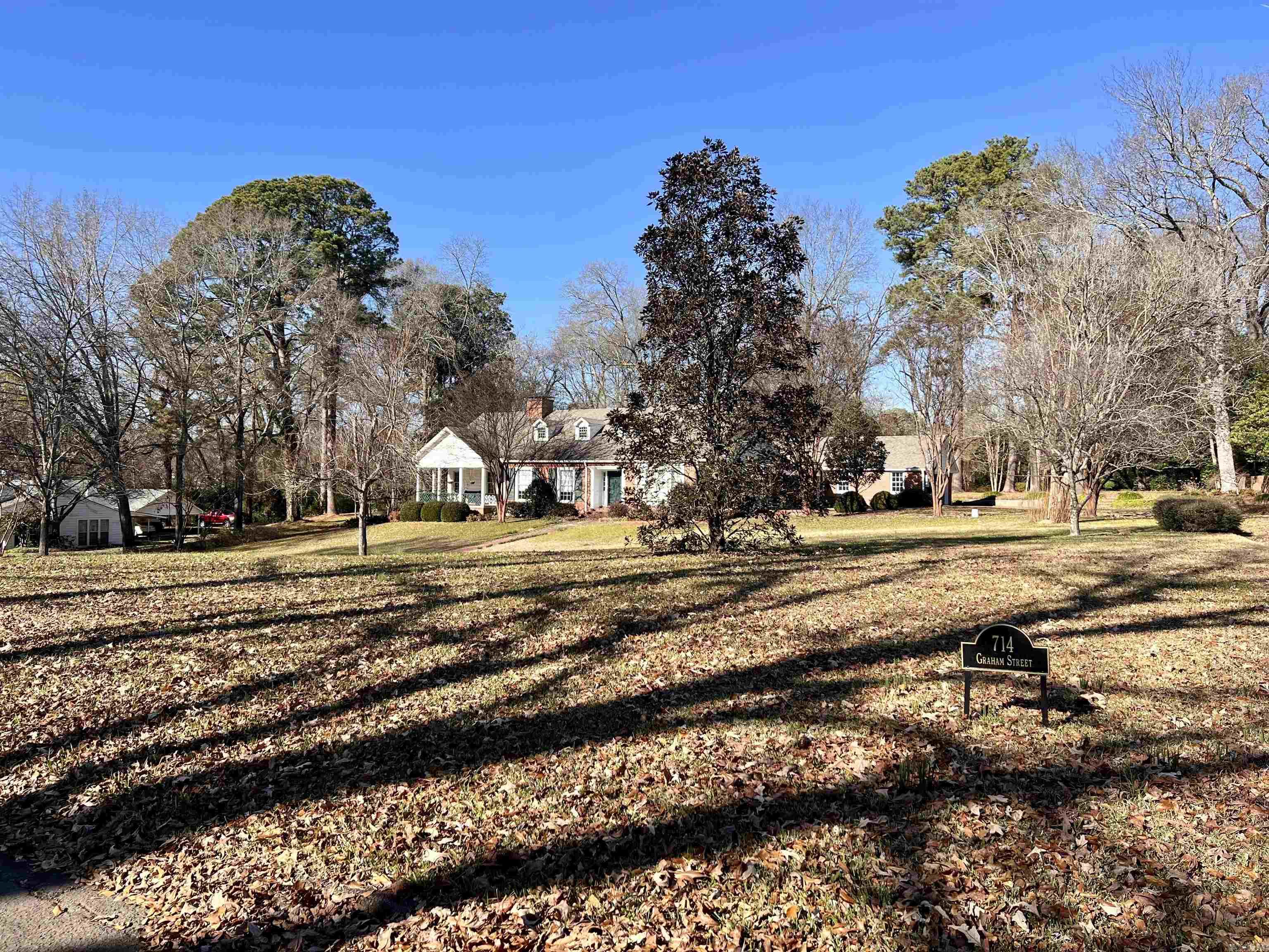714  Graham  Camden, AR