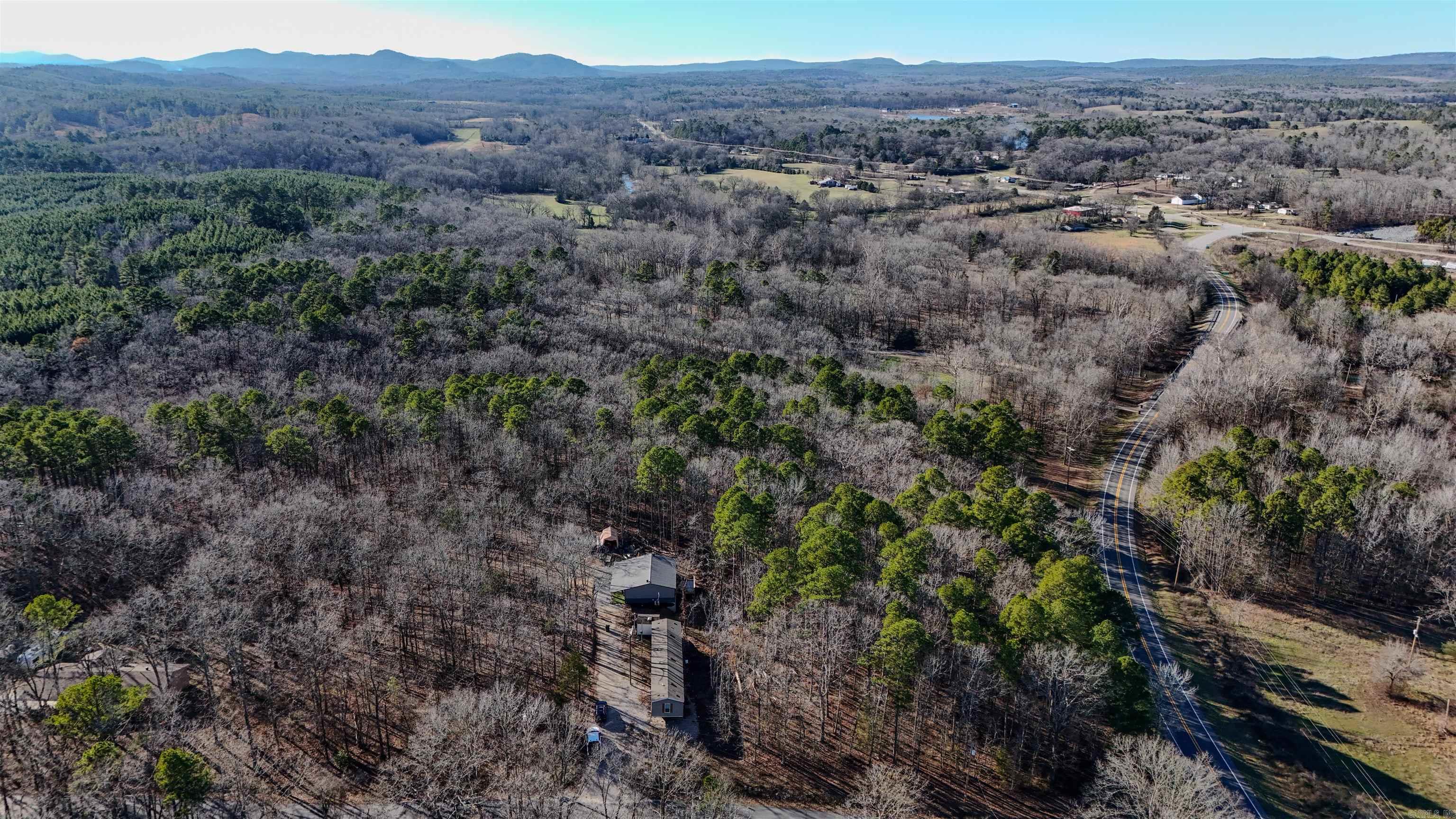 120  Needham  Fountain Lake, AR