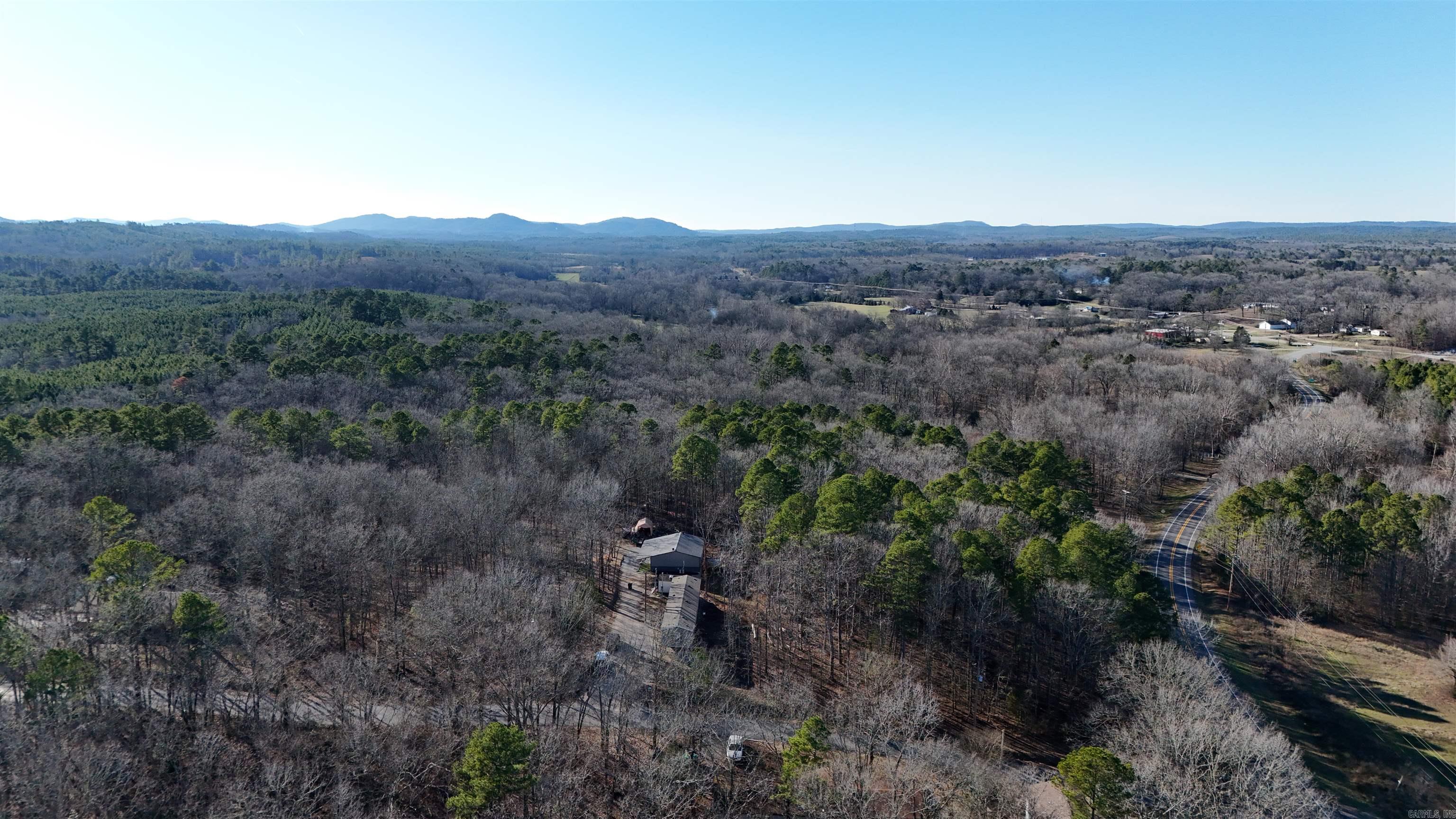 120  Needham  Fountain Lake, AR