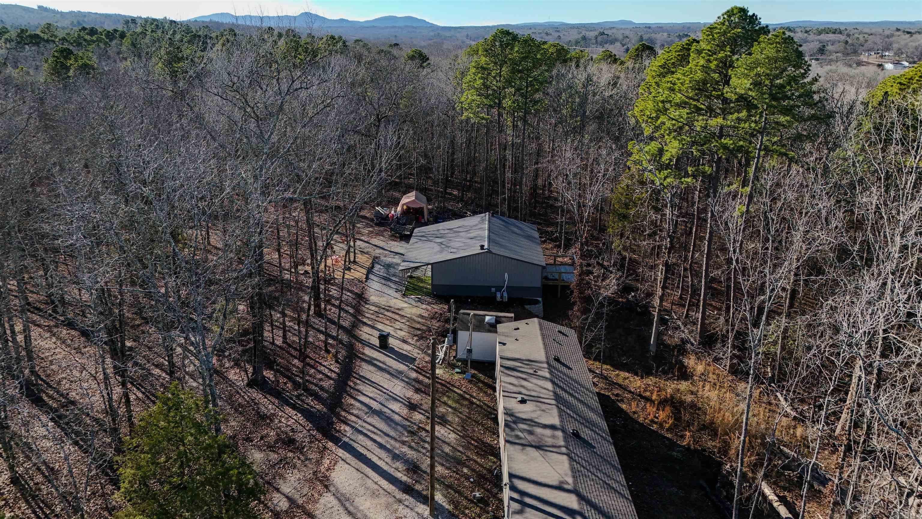 120  Needham  Fountain Lake, AR
