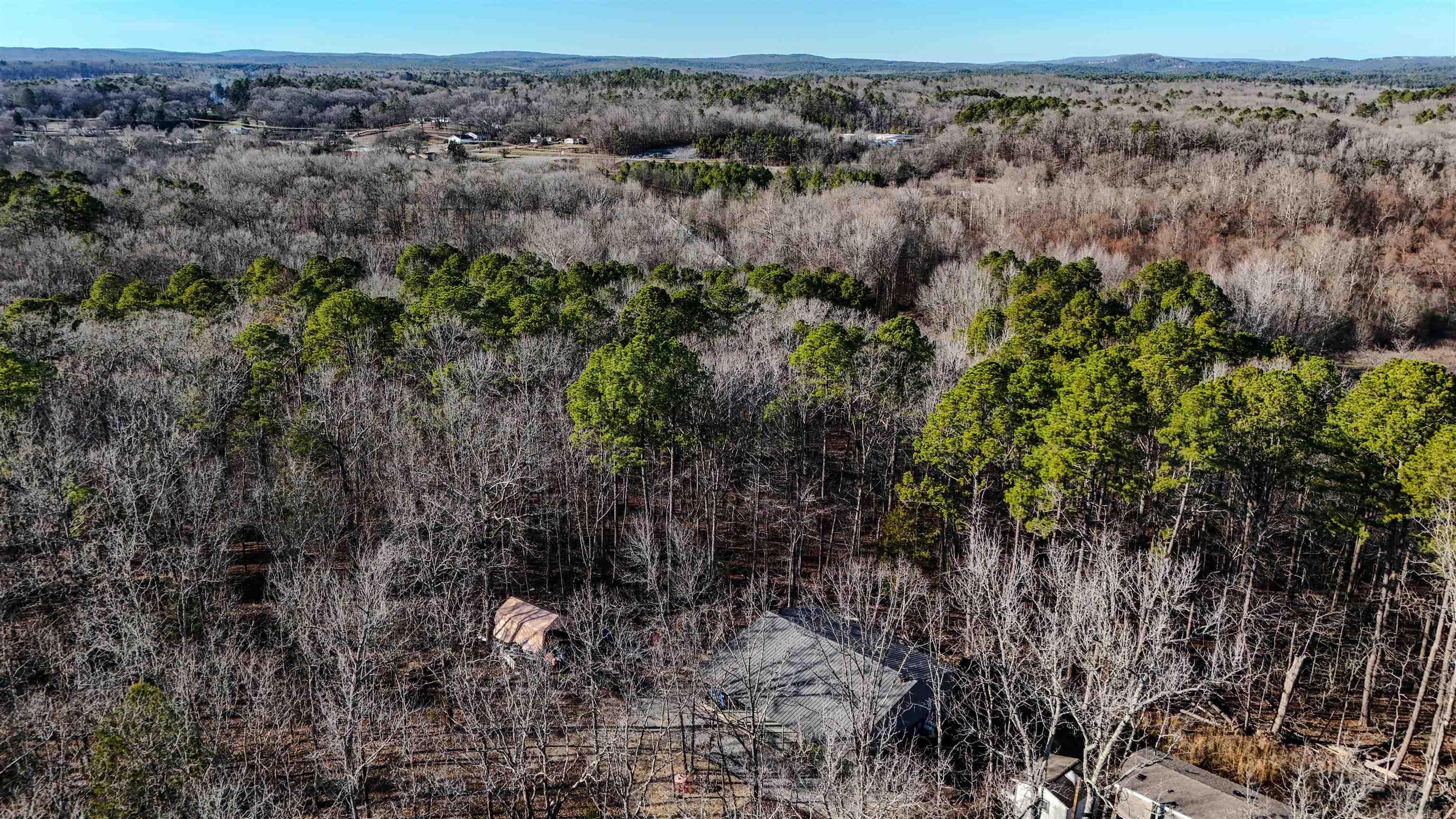 120  Needham  Fountain Lake, AR