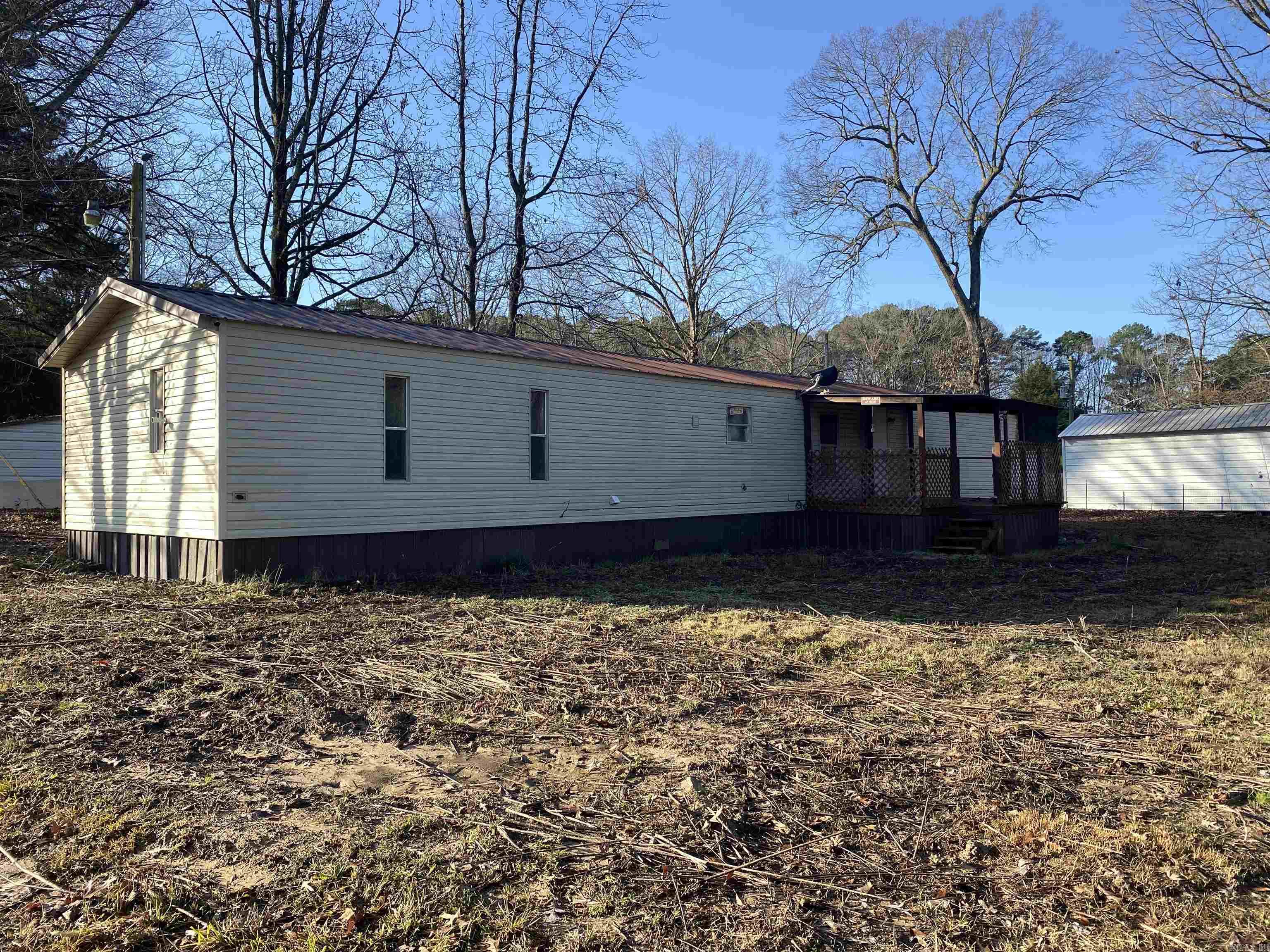 1597 W Highway B  De Queen, AR