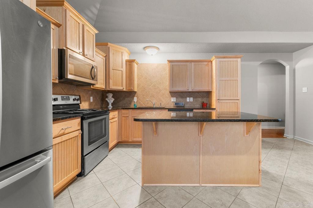1980 Massee Gardens Conway, AR 72034