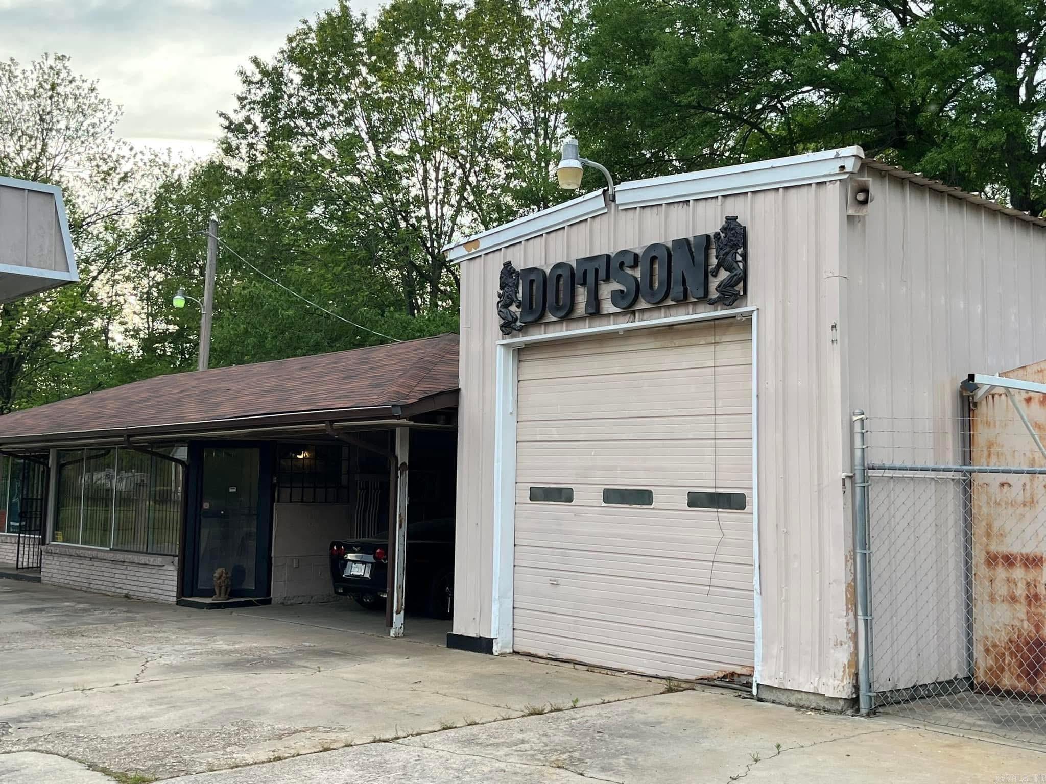 903 E Harding Ave  Pine Bluff, AR