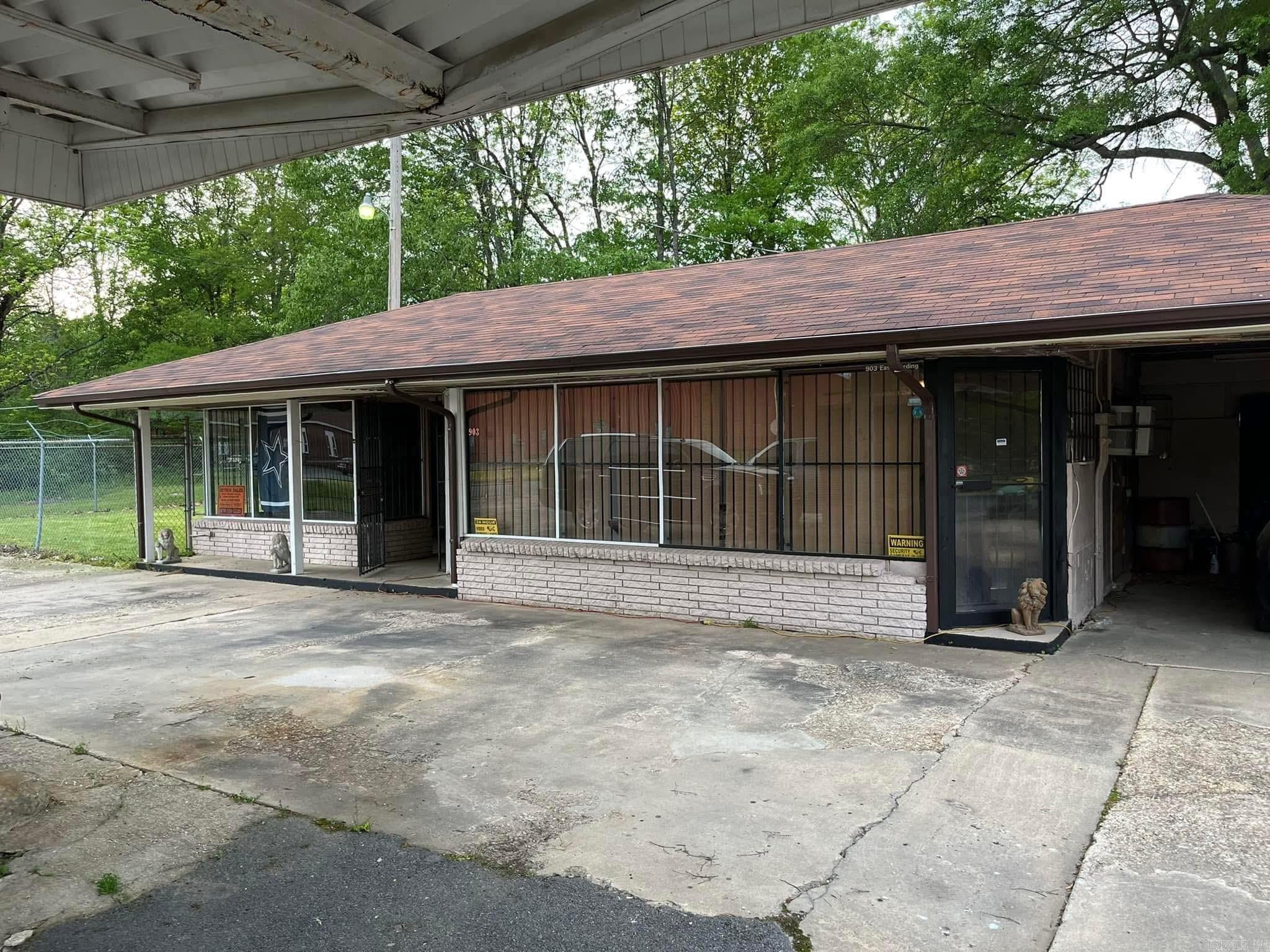 903 E Harding Ave  Pine Bluff, AR