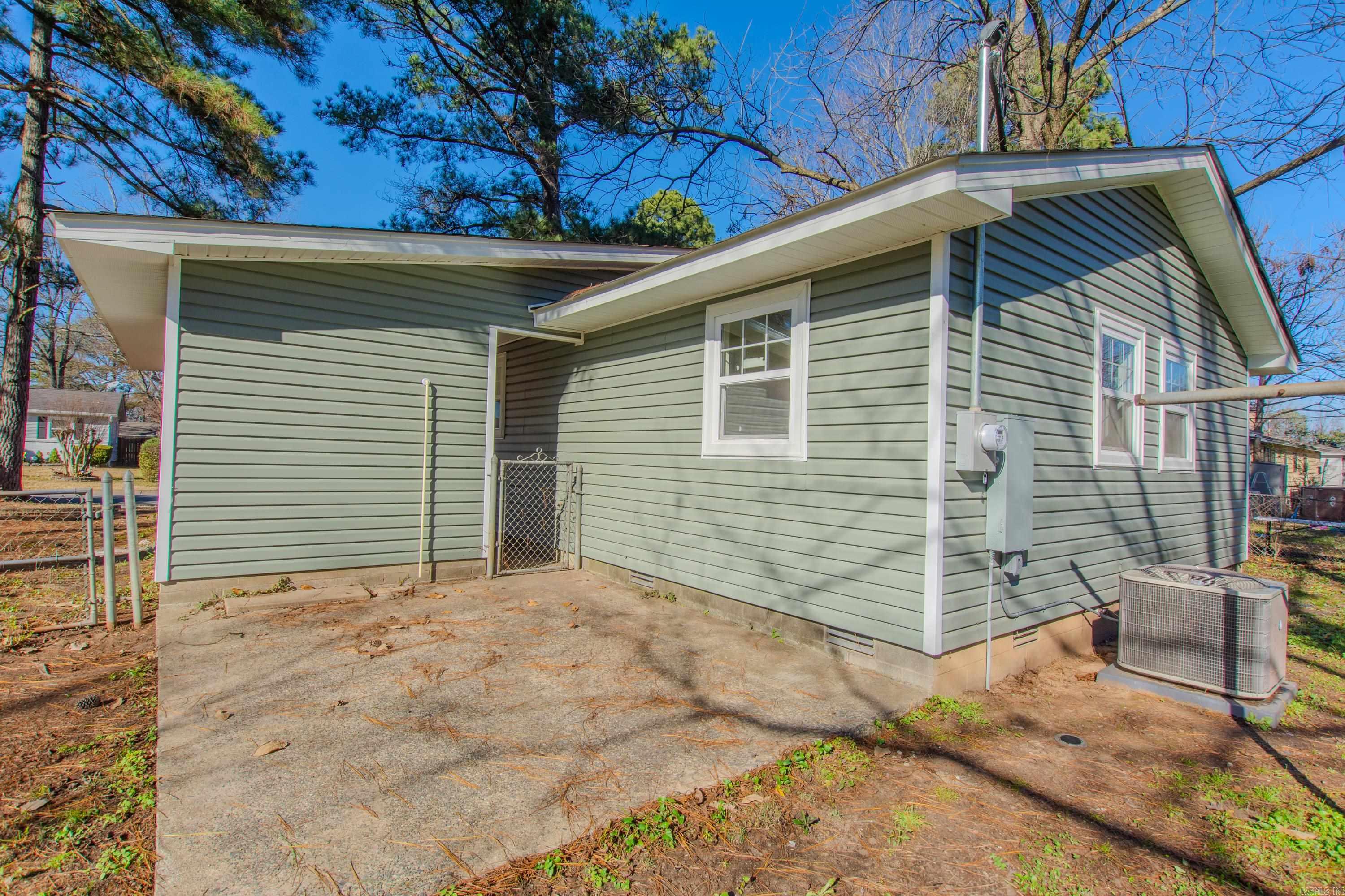 936  Roseclair  North Little Rock, AR