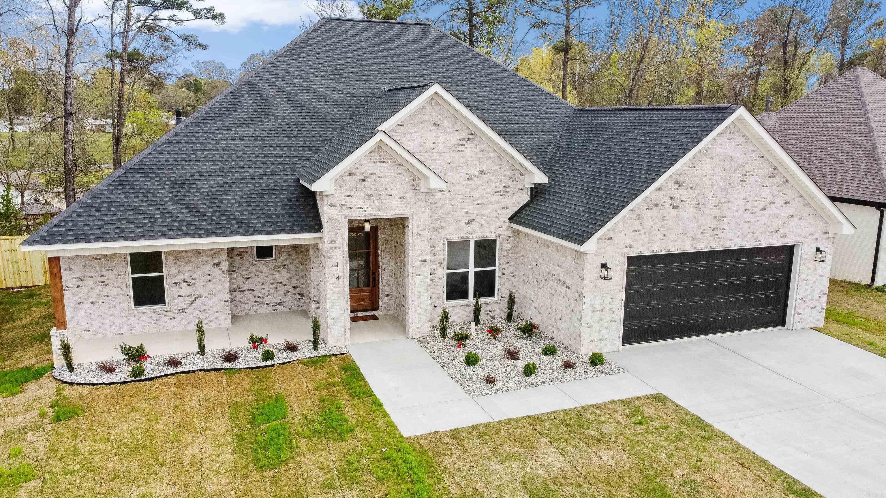 114  Harmony Village  Haskell, AR