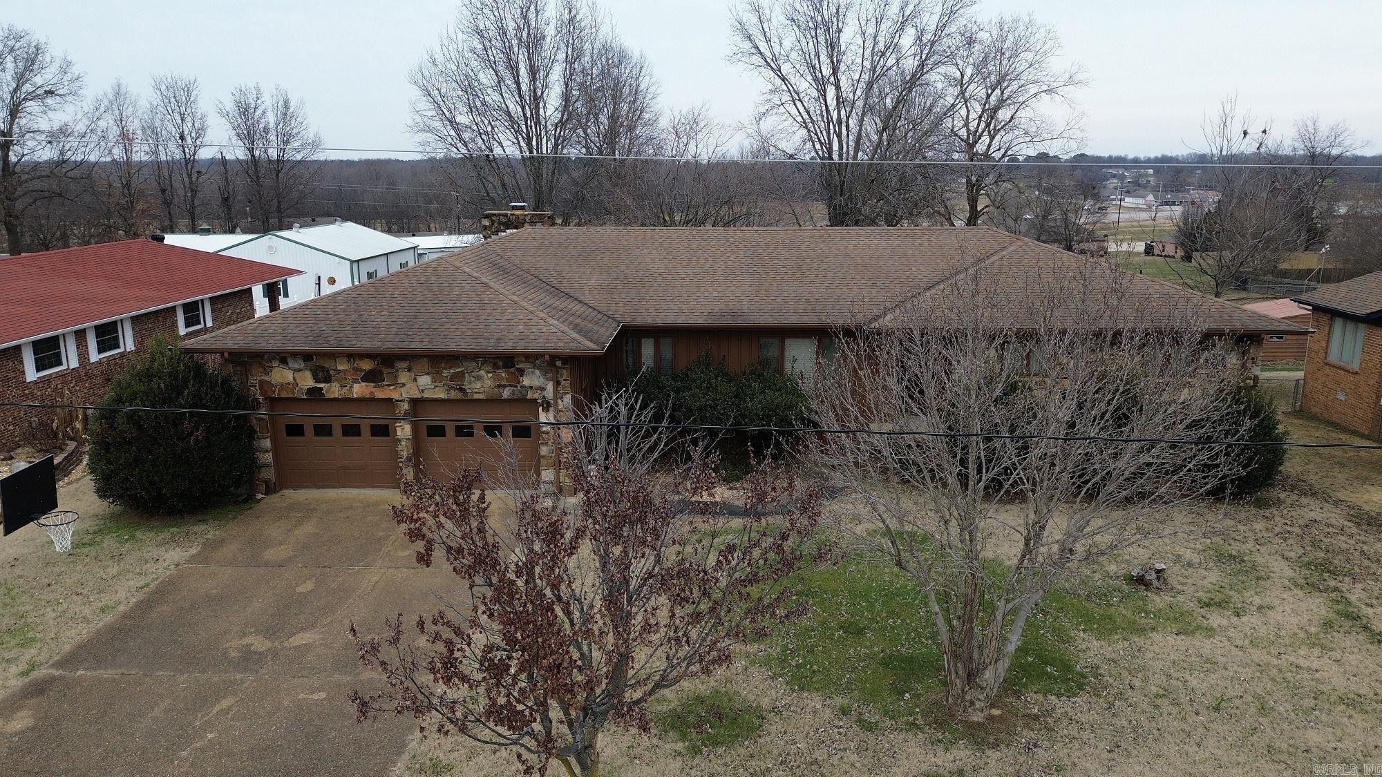601 Hillview Drive