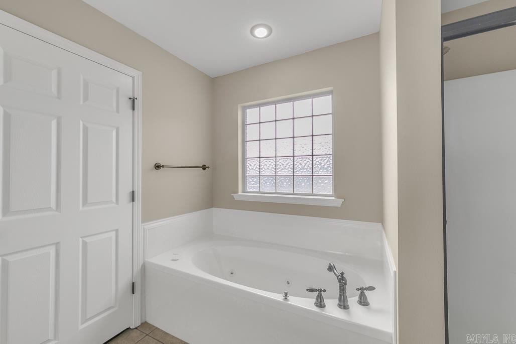 423  Sunset Country Ln  Lonoke, AR