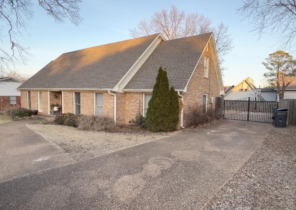 1406  Hillcrest  Jonesboro, AR