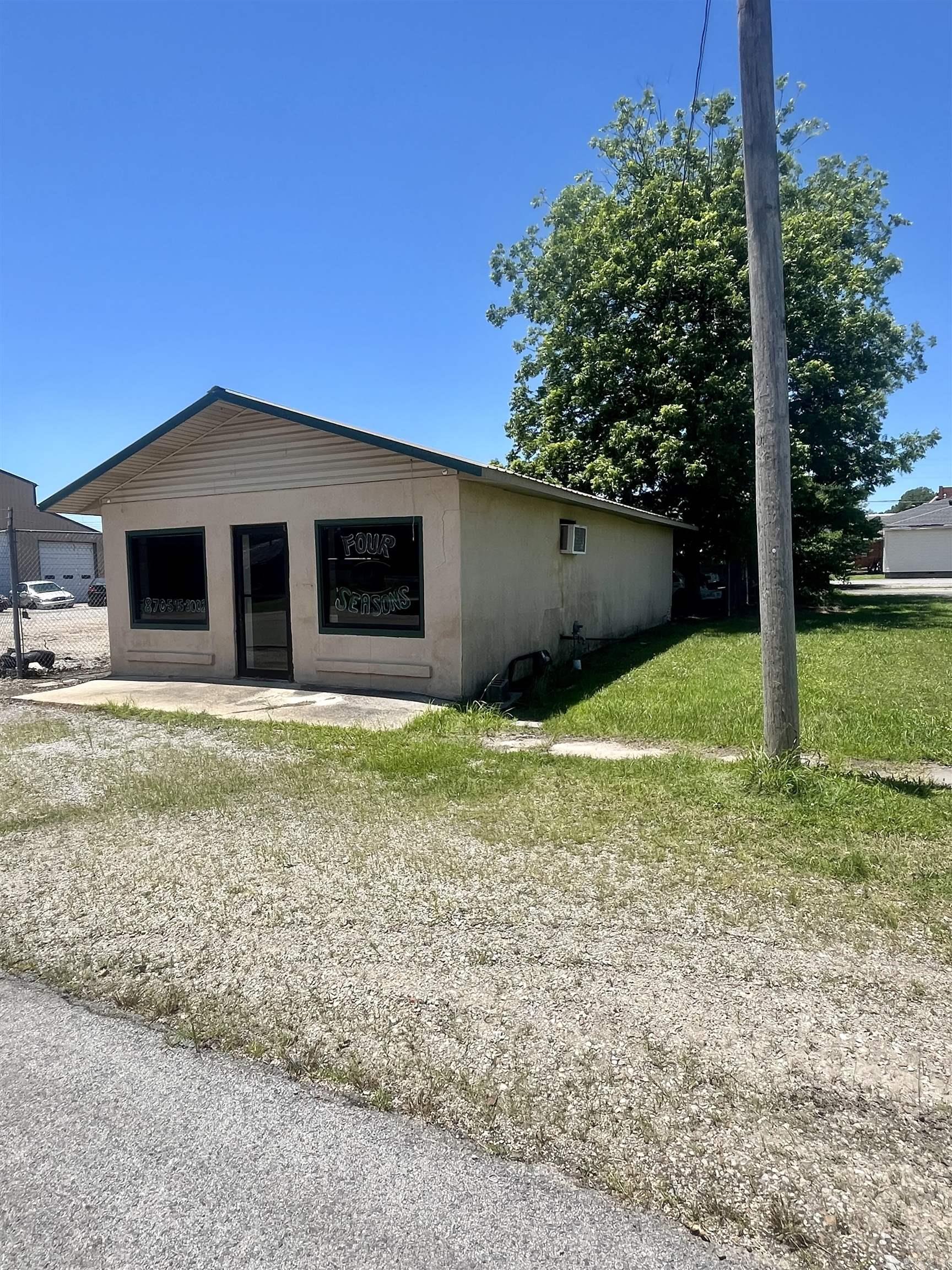 309 S Stewart  Rector, AR