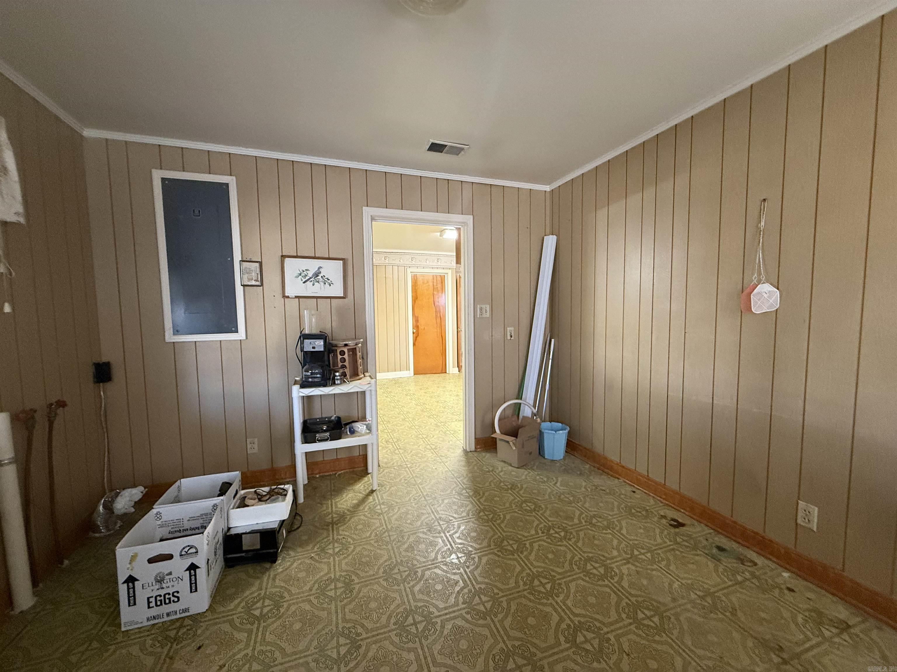 208  5Th St  Hughes, AR