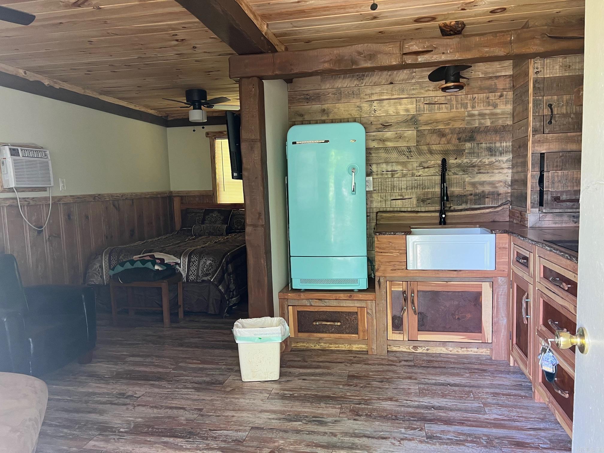 113  Evergreen Cove  Bull Shoals, AR