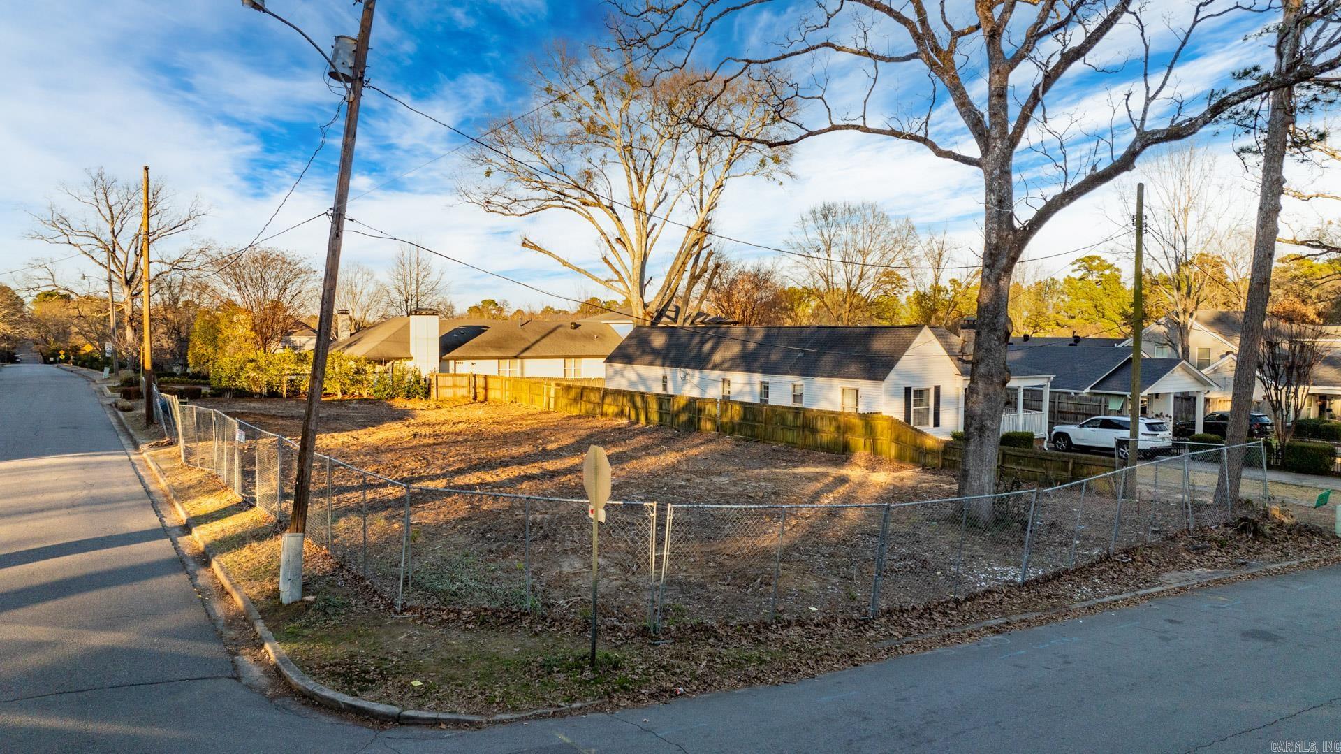 5520  Hawthorne  Little Rock, AR