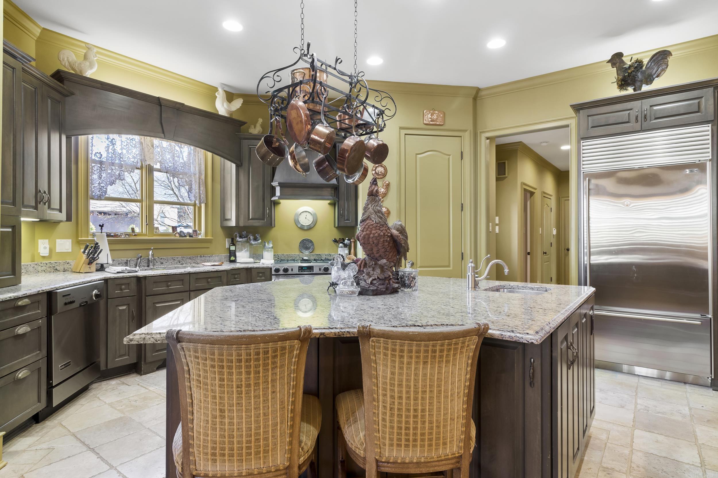 60  Country Club  Searcy, AR