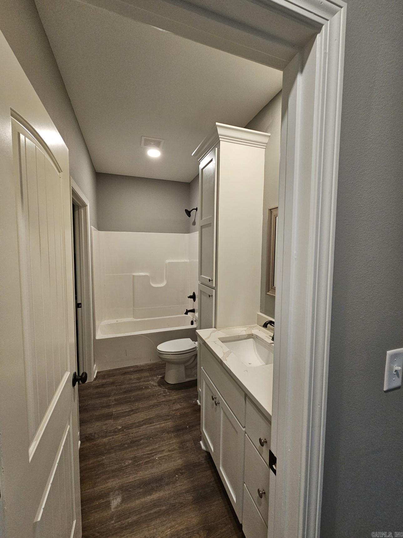 508 and 510 N Oak St  Searcy, AR