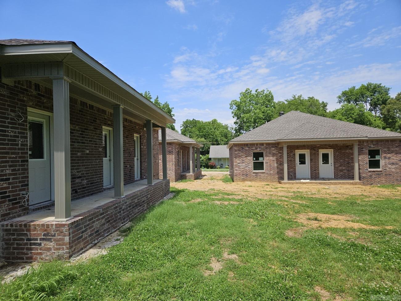 508 and 510 N Oak St  Searcy, AR