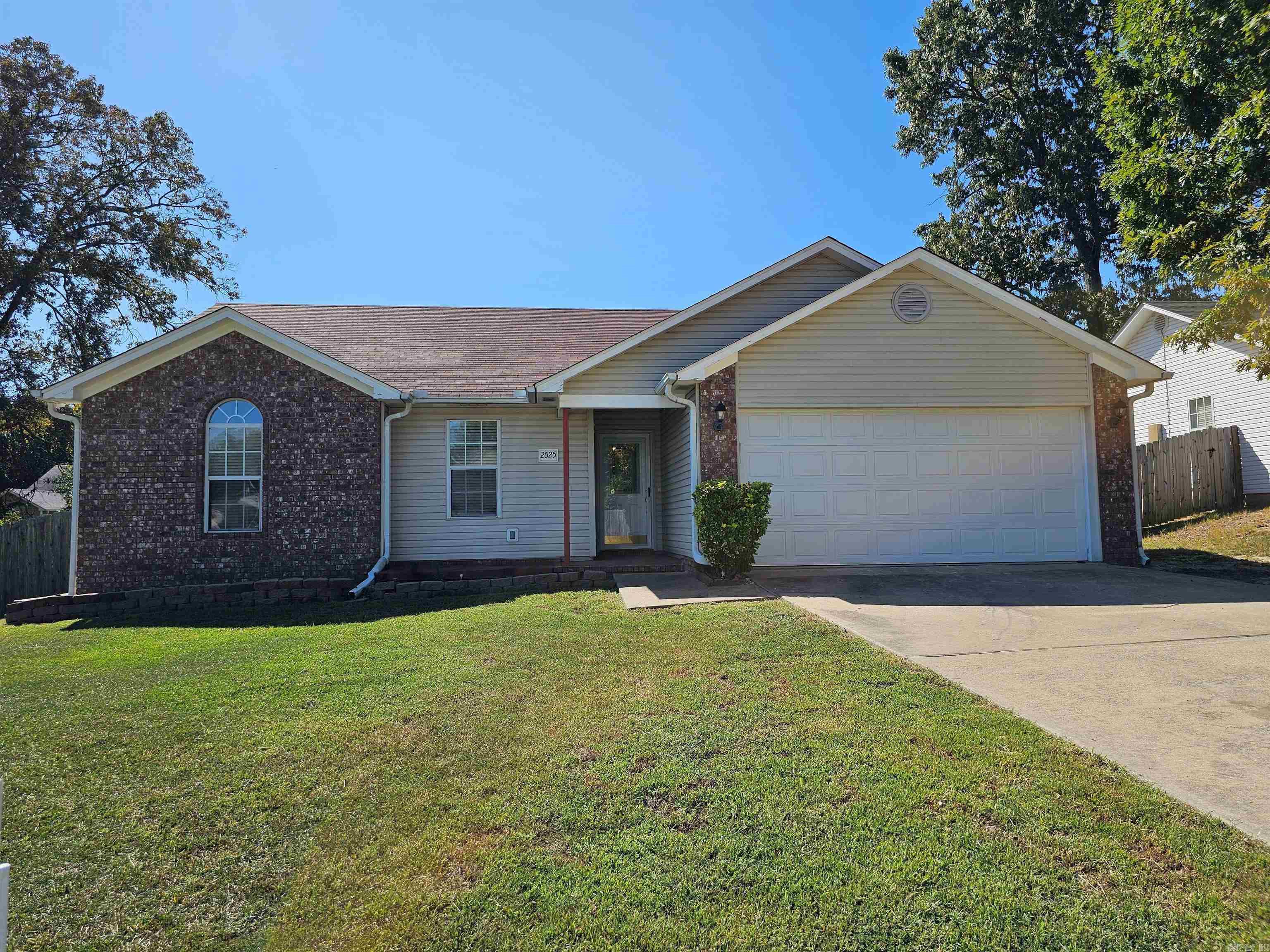 2525  Mount Vernon  Benton, AR