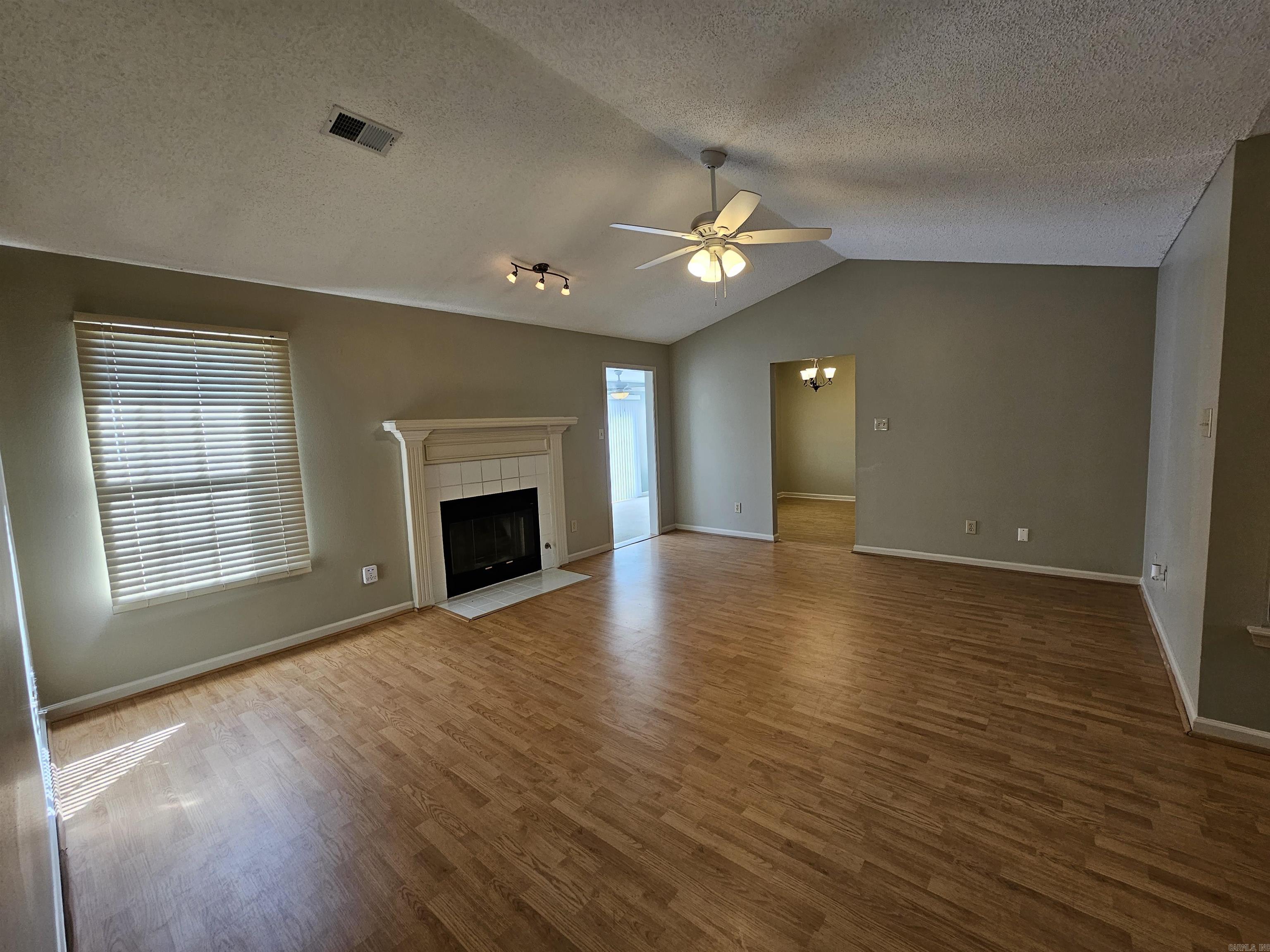 2525  Mount Vernon  Benton, AR