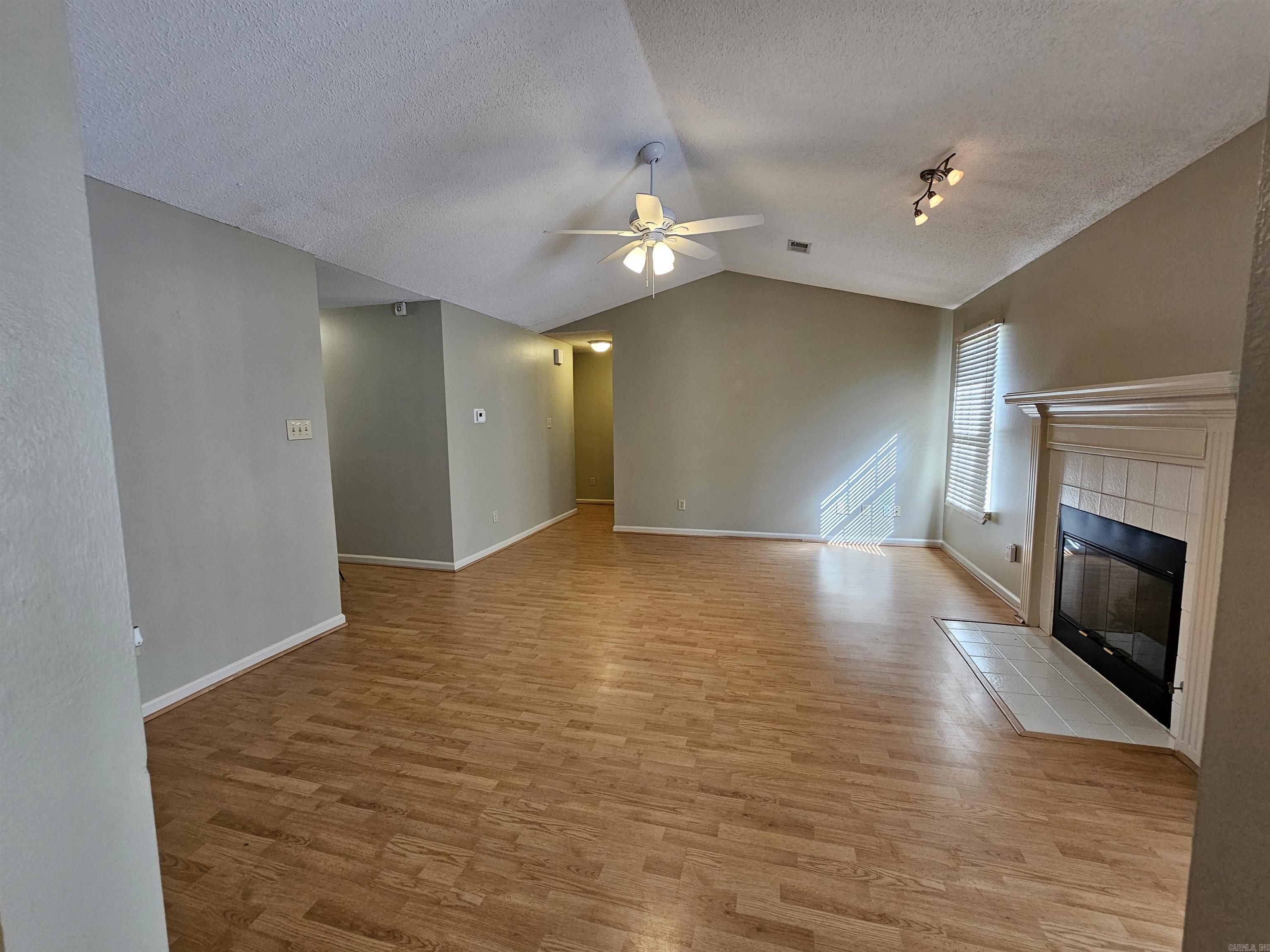 2525  Mount Vernon  Benton, AR