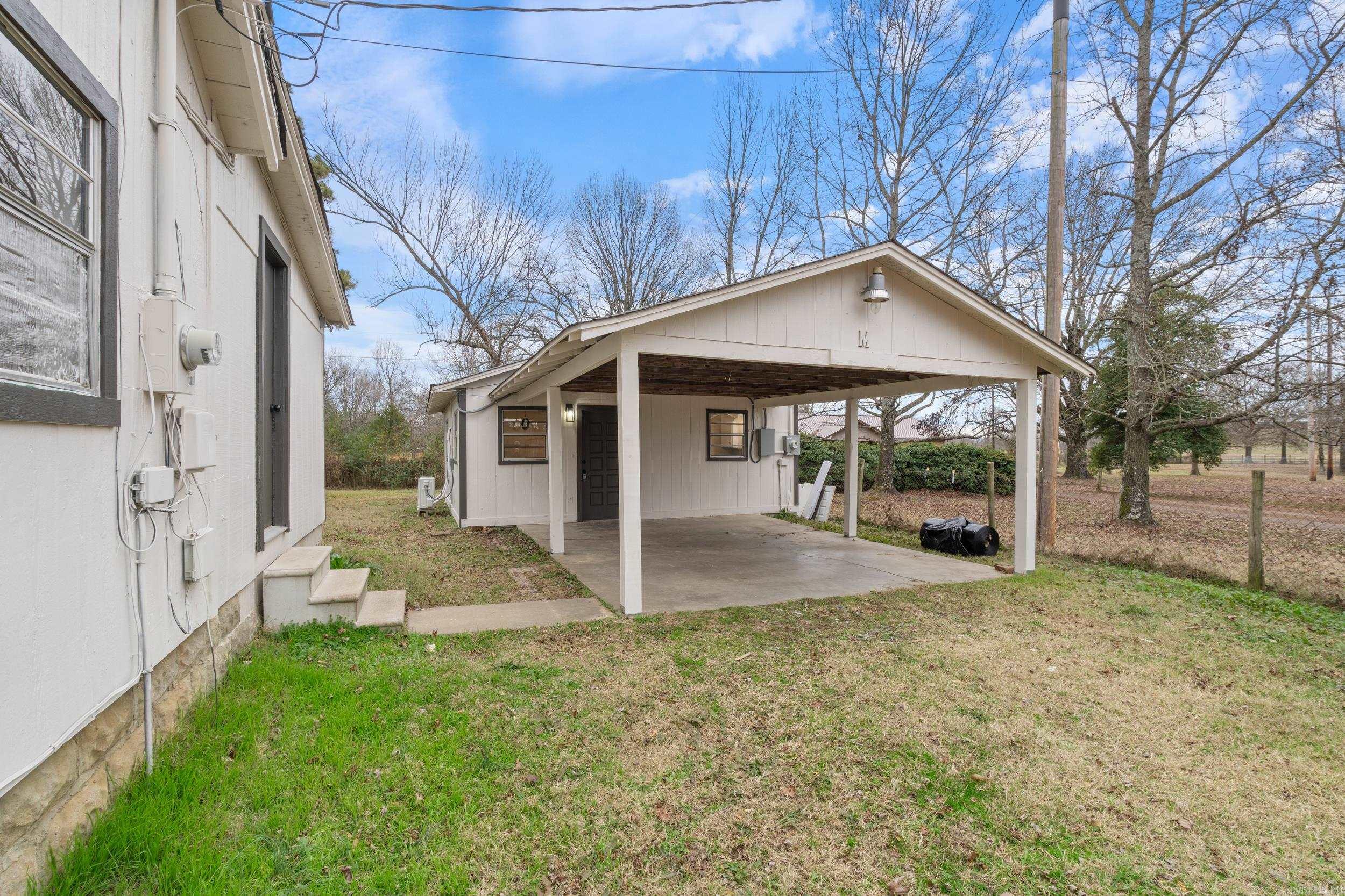 1746  Old Graphic  Mulberry, AR