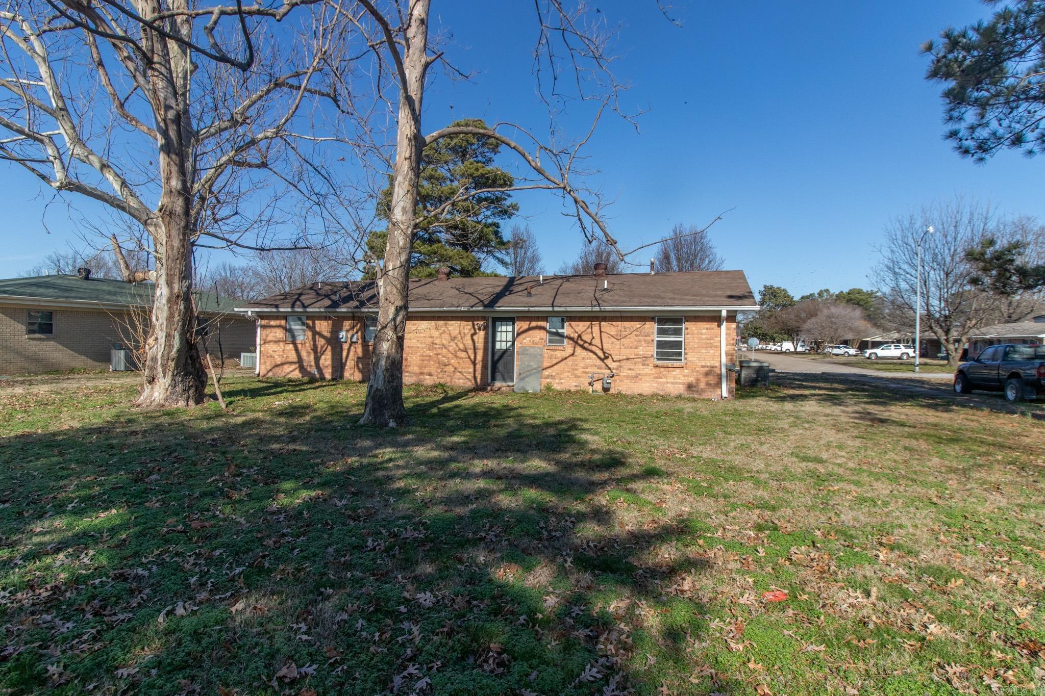 405  Dent  Bay, AR