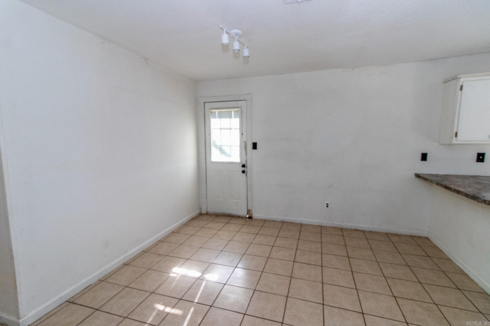405  Dent  Bay, AR