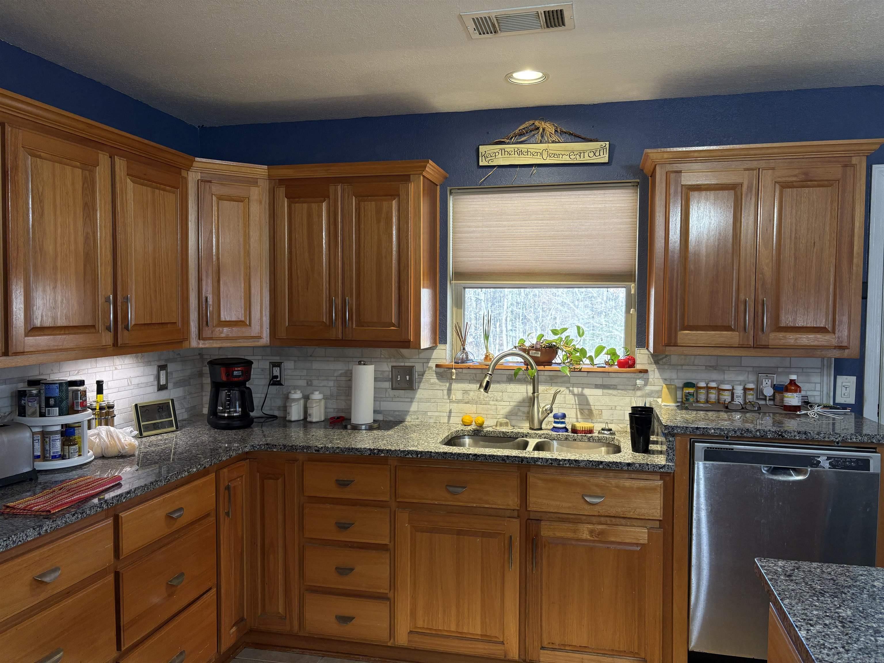 2290  Greers Ferry  Drasco, AR