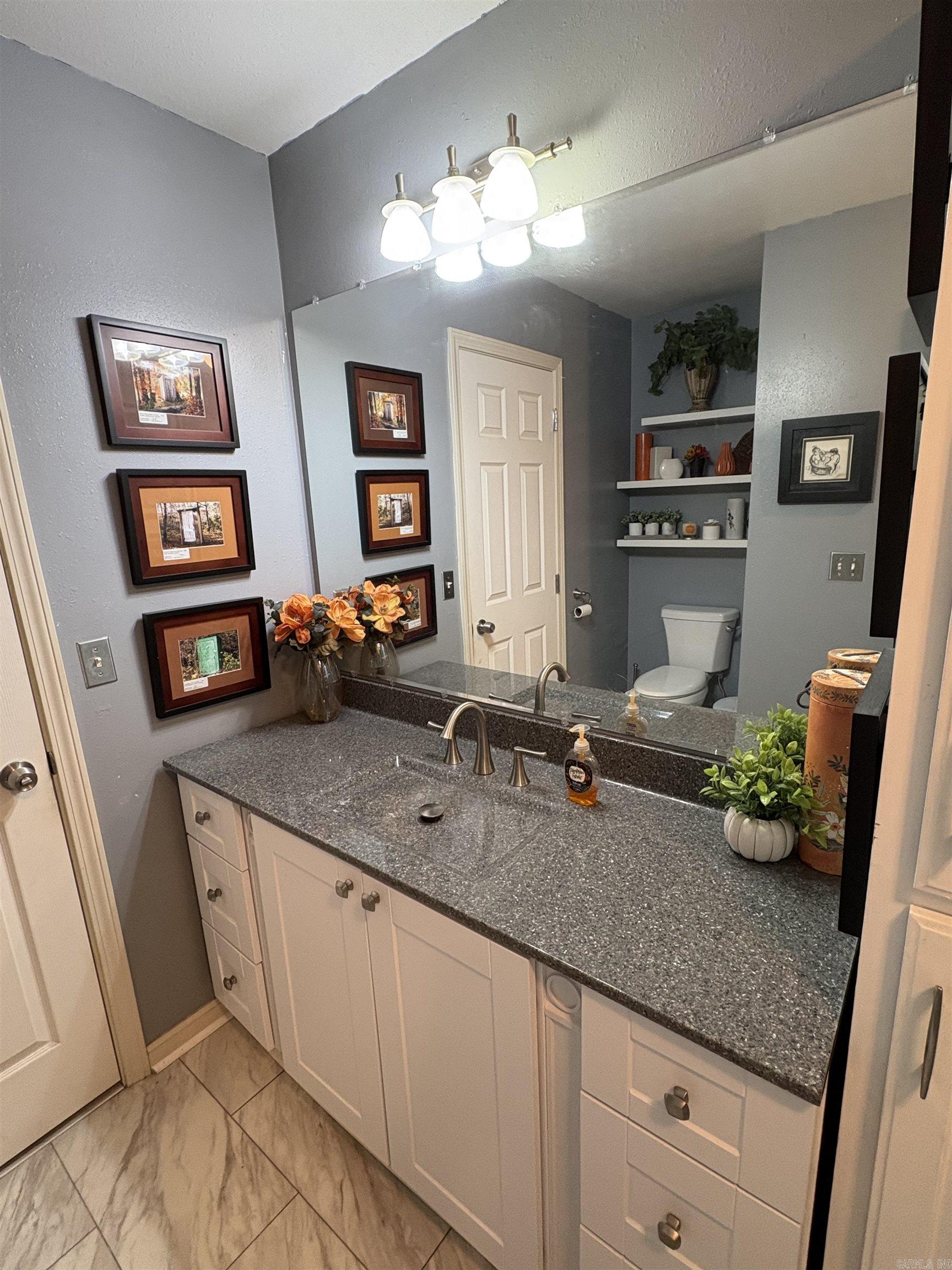 2290  Greers Ferry  Drasco, AR