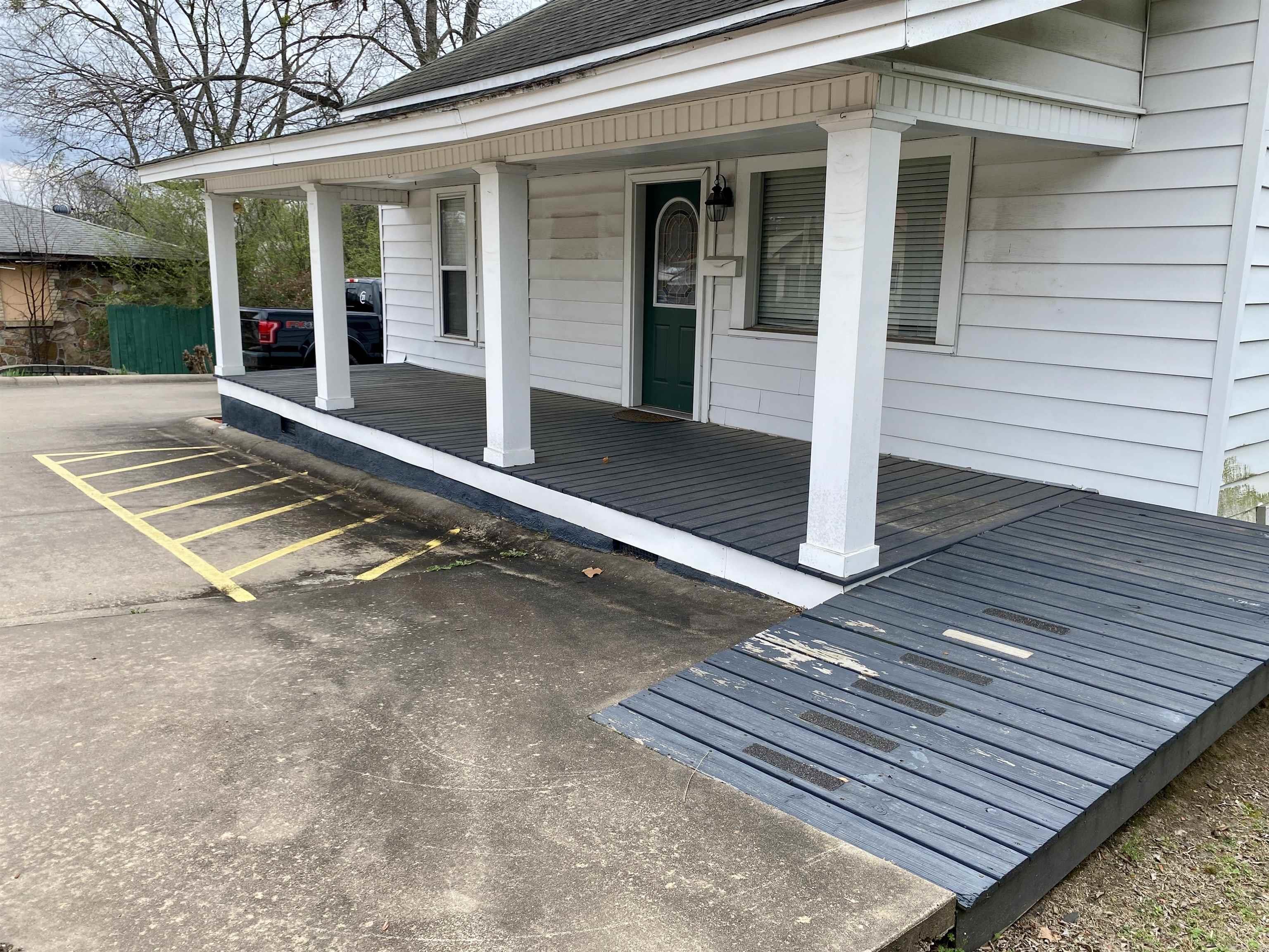1301 W Main Street  Clarksville, AR