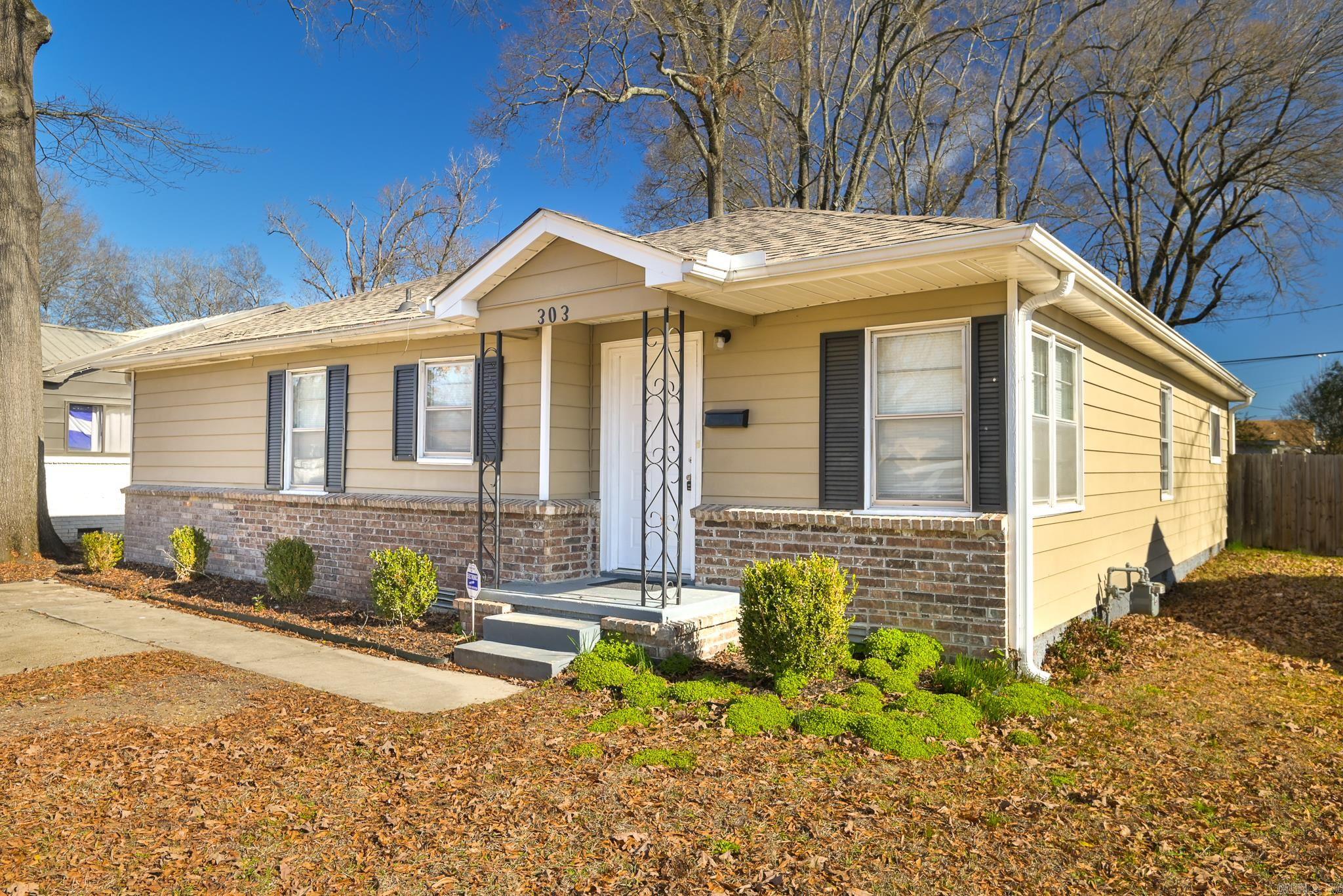 303  Bass  Benton, AR