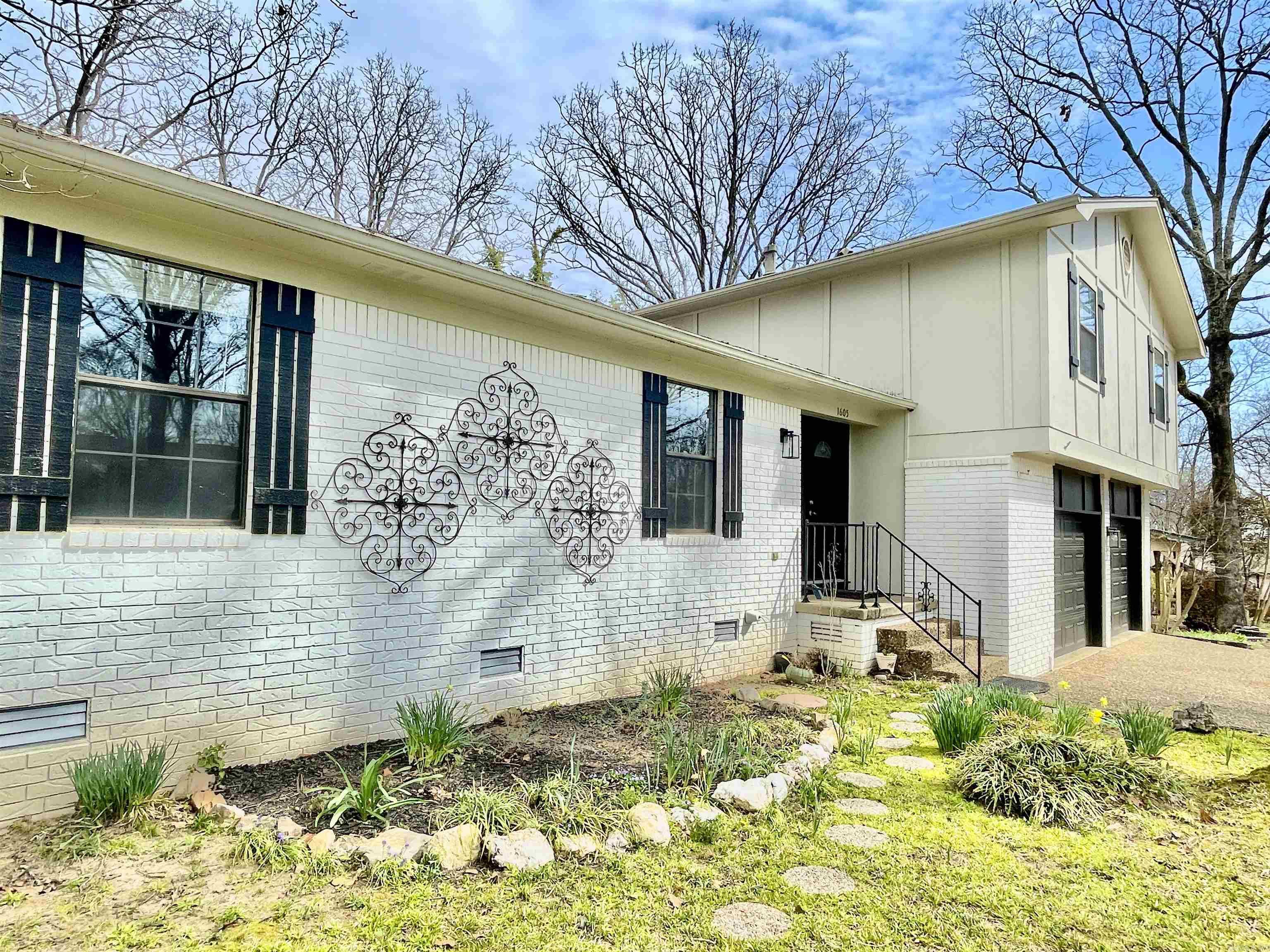 1605  Wewoka  North Little Rock, AR