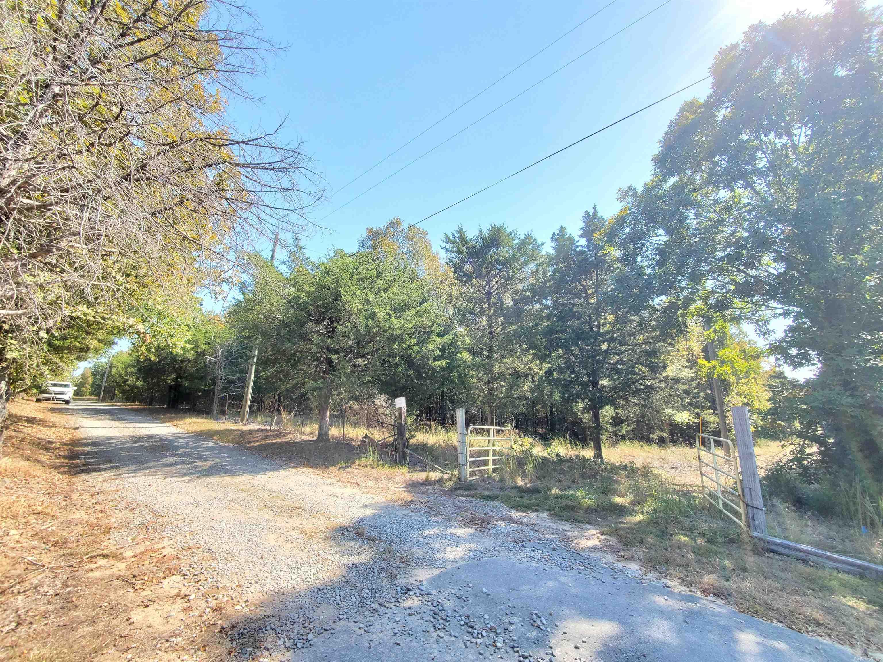 176  Double G Farm  Romance, AR