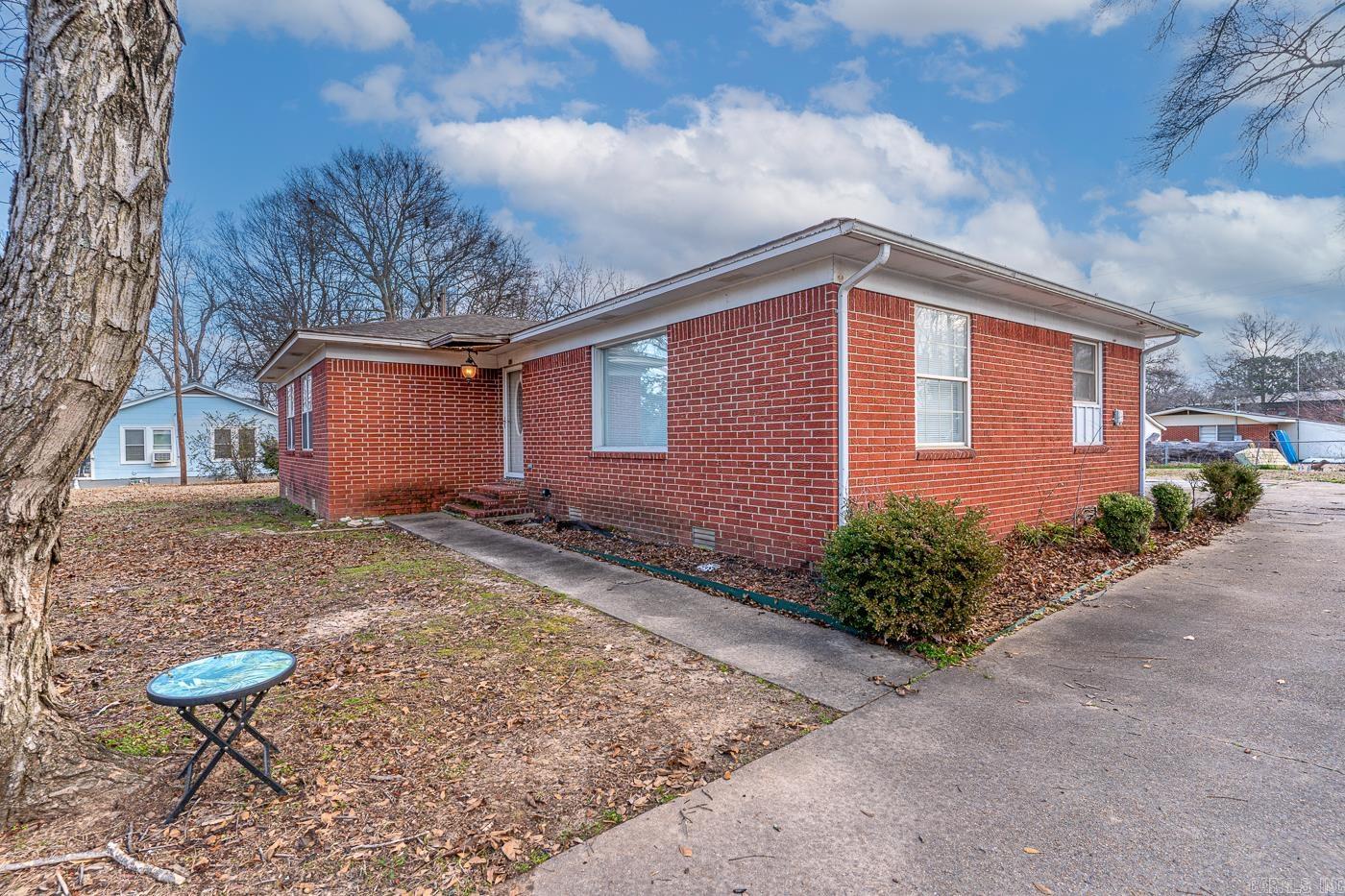 513 N Edmonds  McCrory, AR