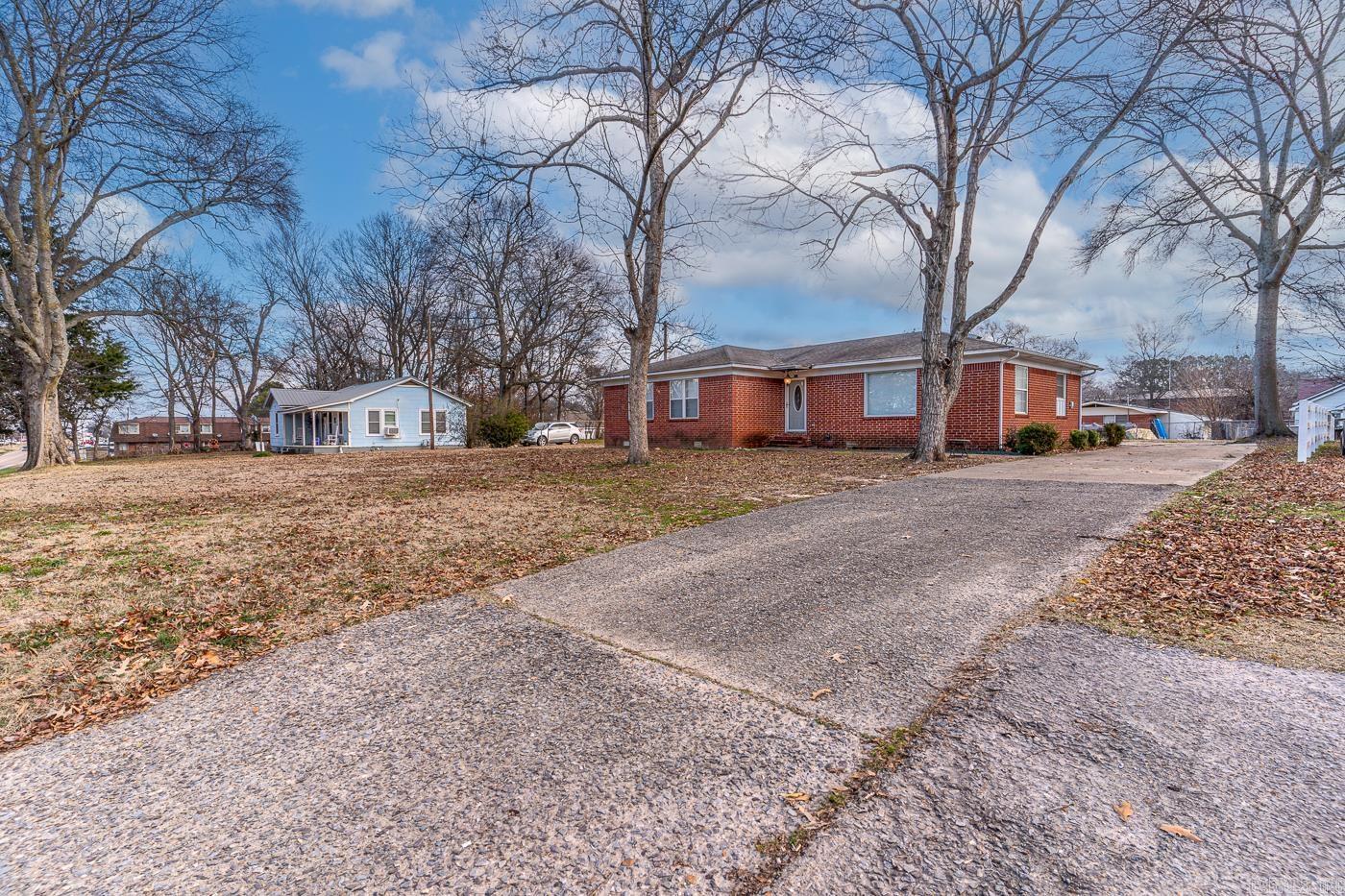 513 N Edmonds  McCrory, AR