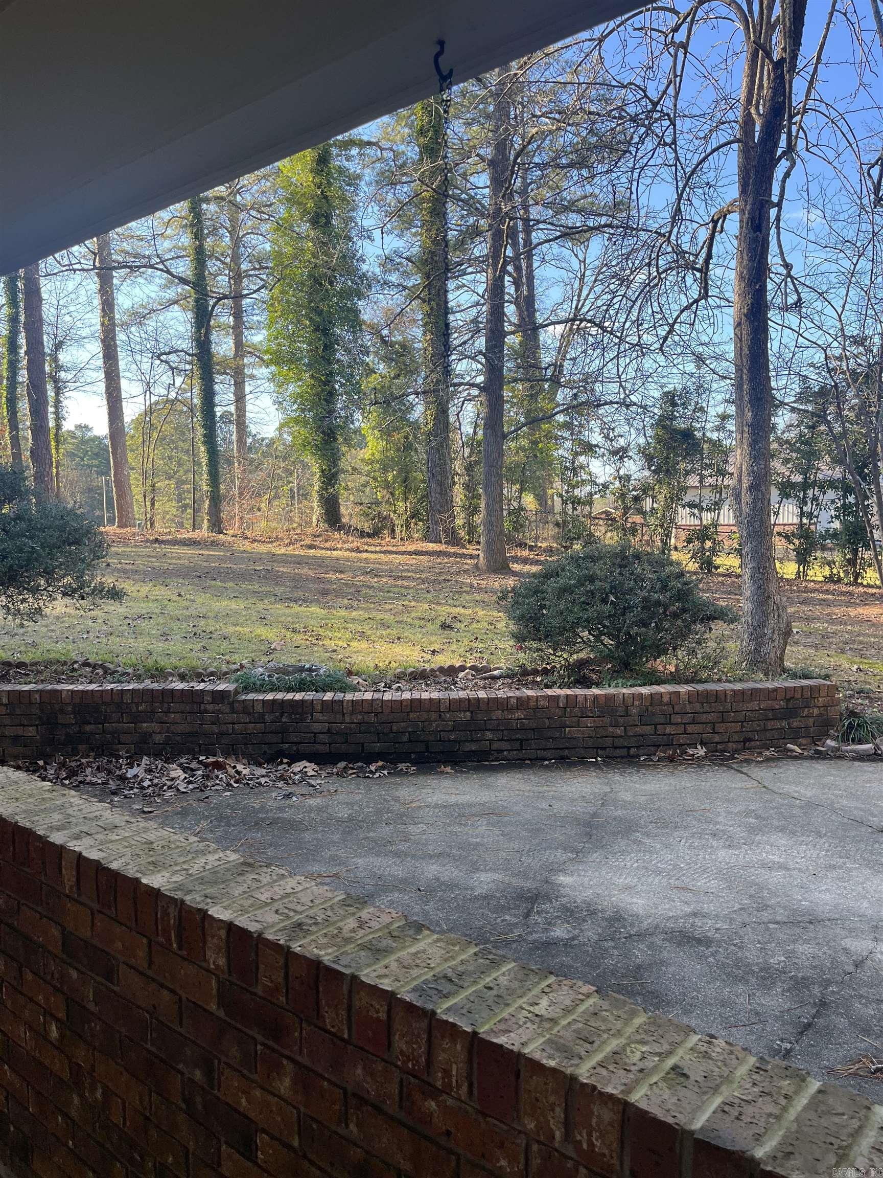 226  Hawthorne  Monticello, AR