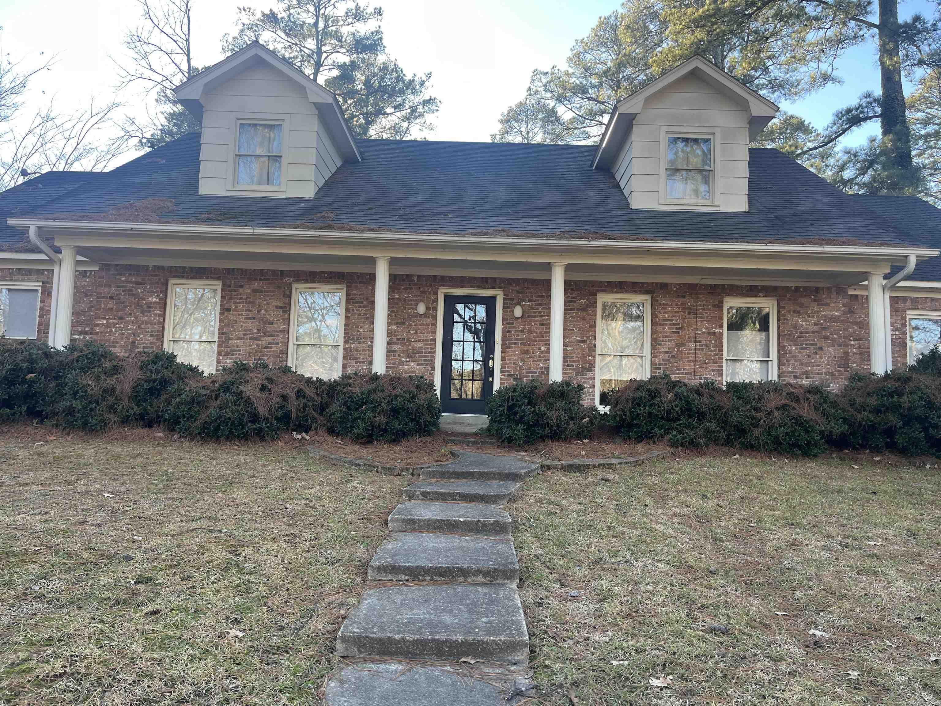 226  Hawthorne  Monticello, AR