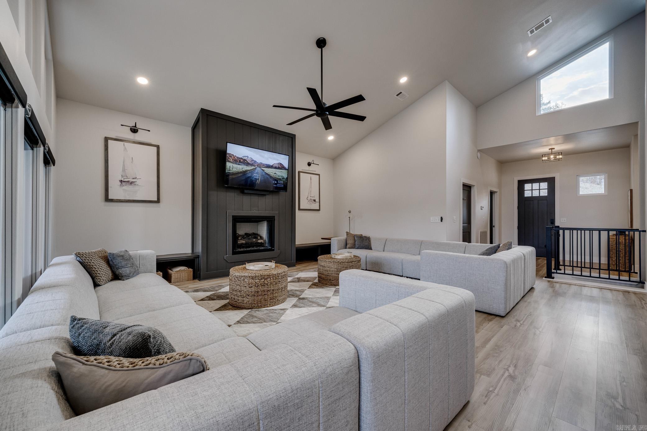 125  Wayward Winds Terrace  Hot Springs, AR