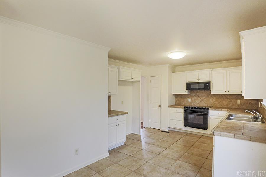 9118  Leatrice  Little Rock, AR