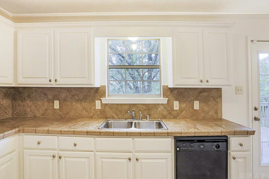 9118  Leatrice  Little Rock, AR