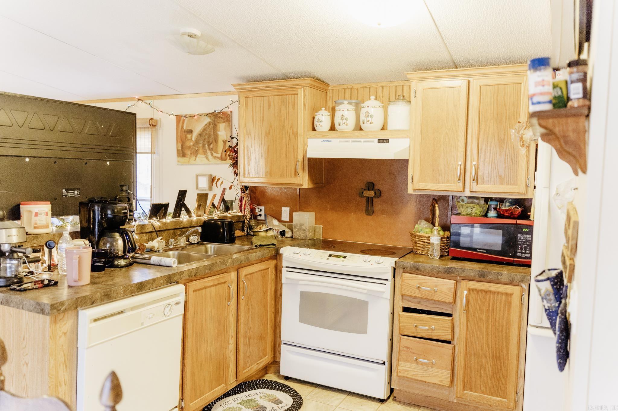 221  Dogwood Forest Dr.  Clinton, AR