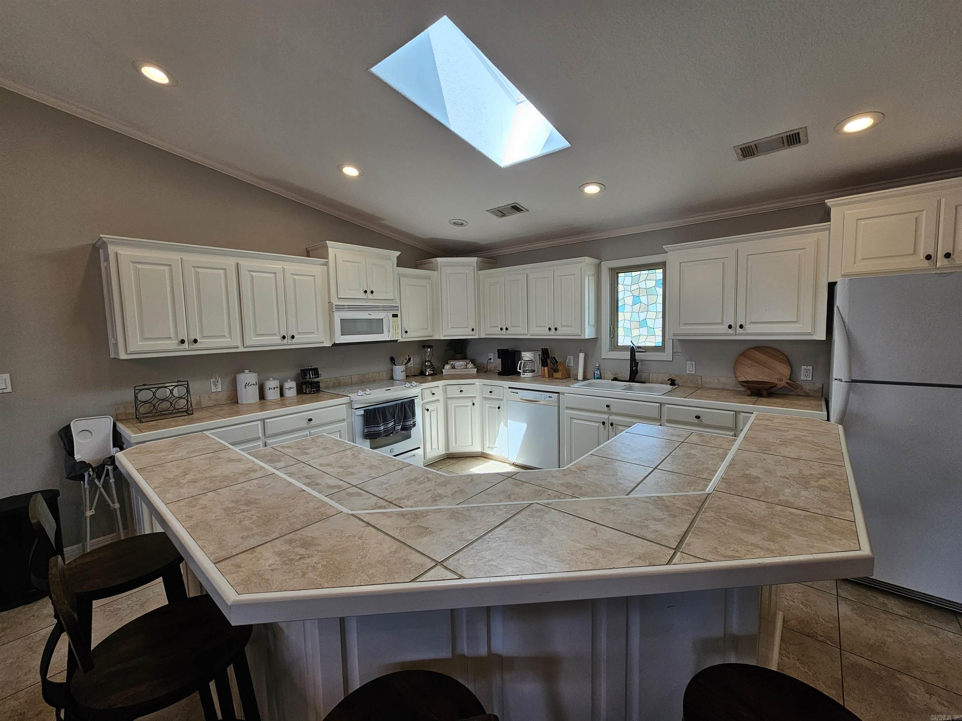 137  Central  Hot Springs, AR