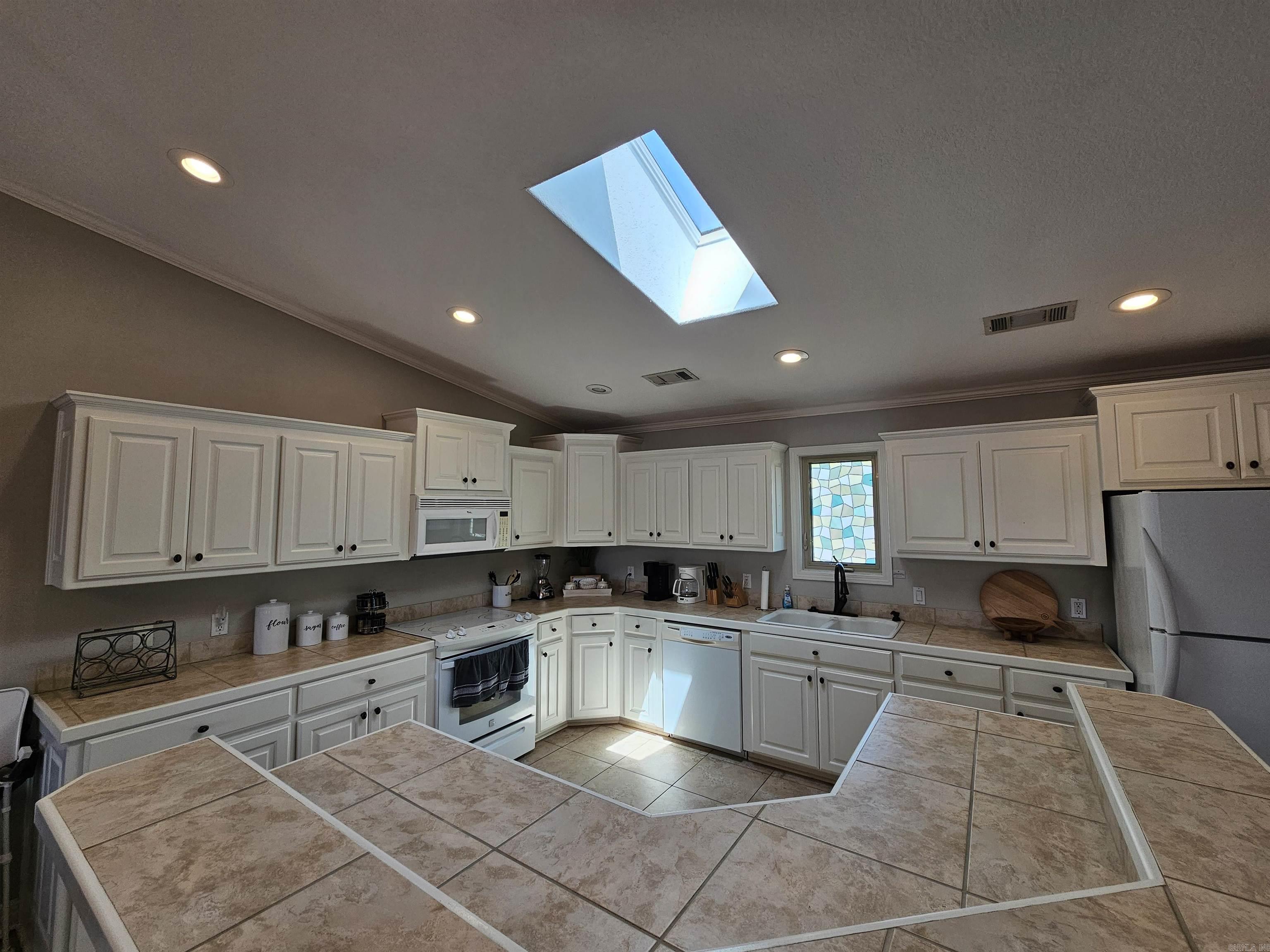 137  Central  Hot Springs, AR
